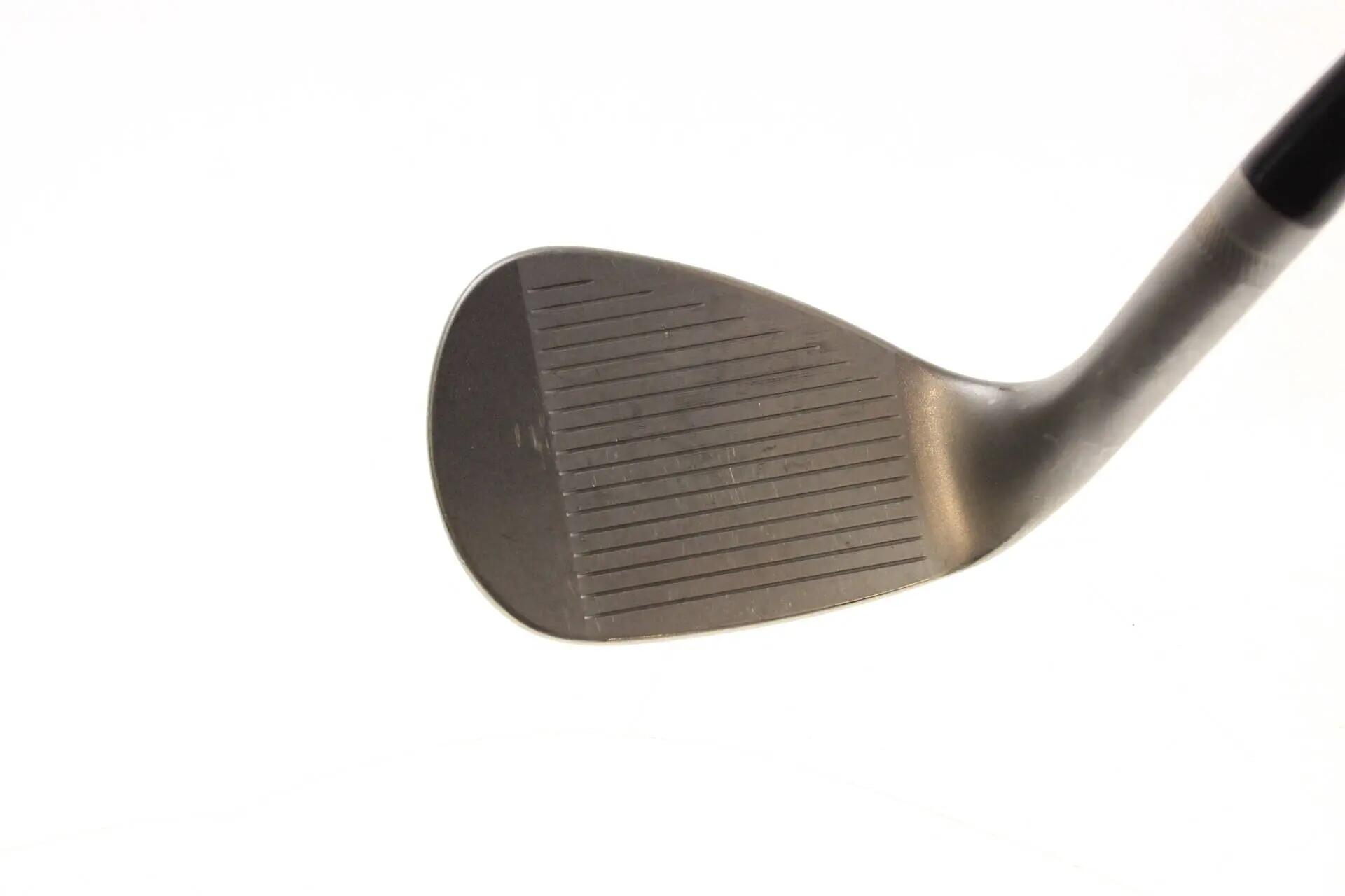 Seconde vie - Titleist Vokey SM10 Nickel S-Grind RH 56-deg Wedge - Good 3/5