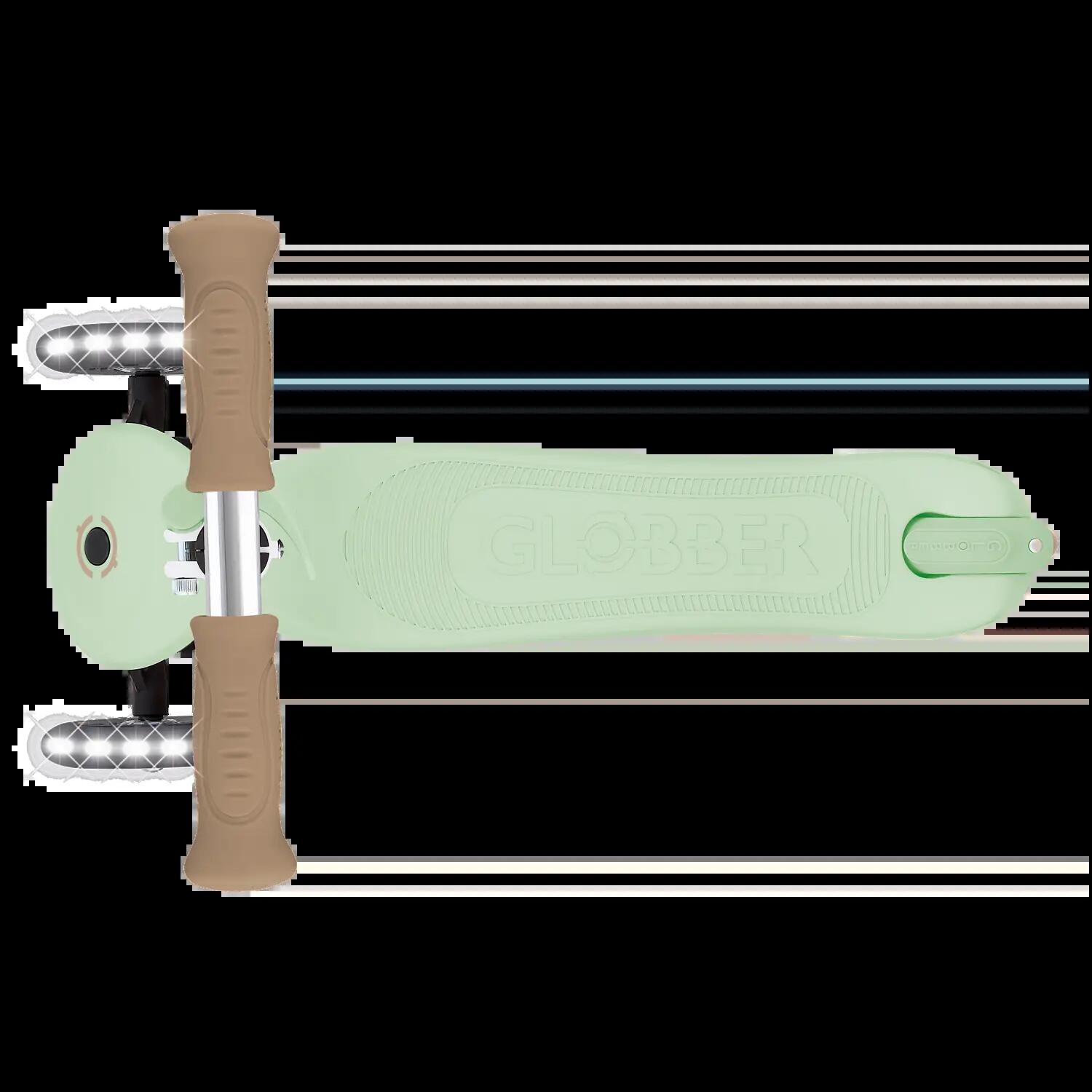 GLOBBER PRIMO SIGNATURE LIGHTS salbei grün, mit Leuchtrollen 6/7