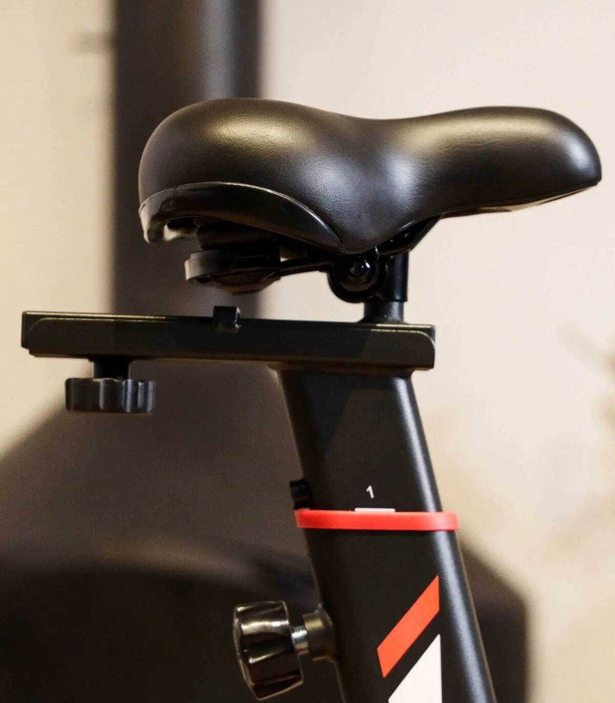 Vélo de Biking - CARE - racing 470-475 Noir 10/12