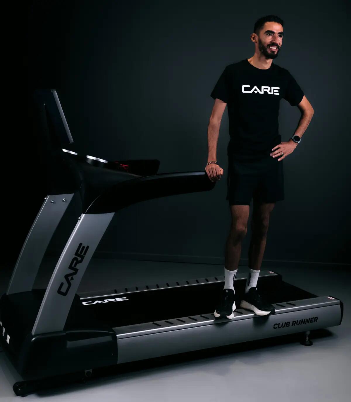 Professionelles Laufband - 25km/h - CARE - CLUB RUNNER TFT-Bildschirm 8/15