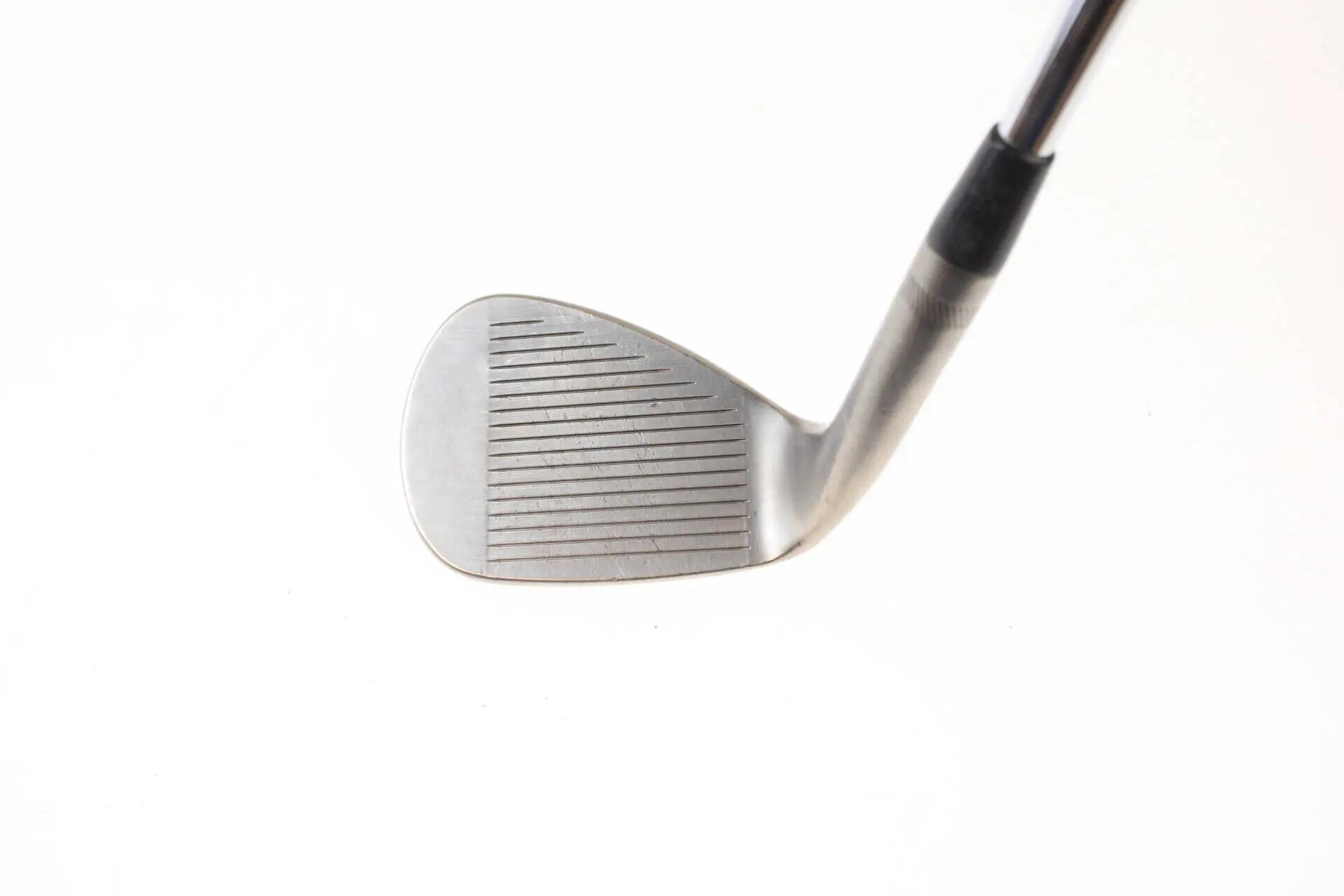 Seconde vie - Titleist Vokey SM10 Nickel S-Grind RH 54-deg Wedge - Good 3/5