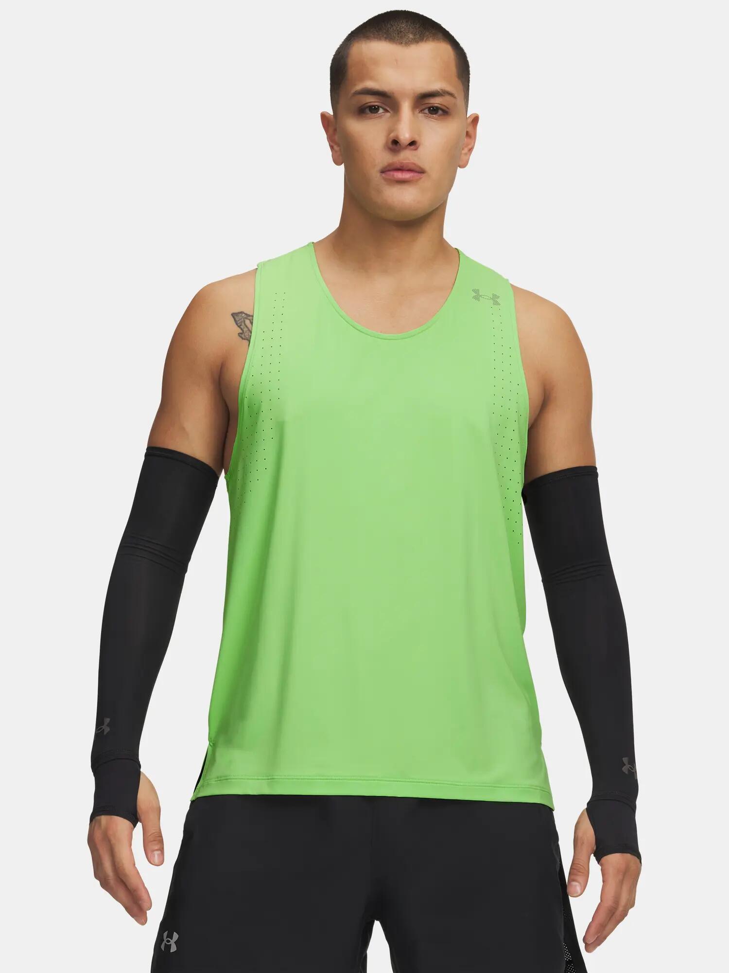 UNDER ARMOUR picture