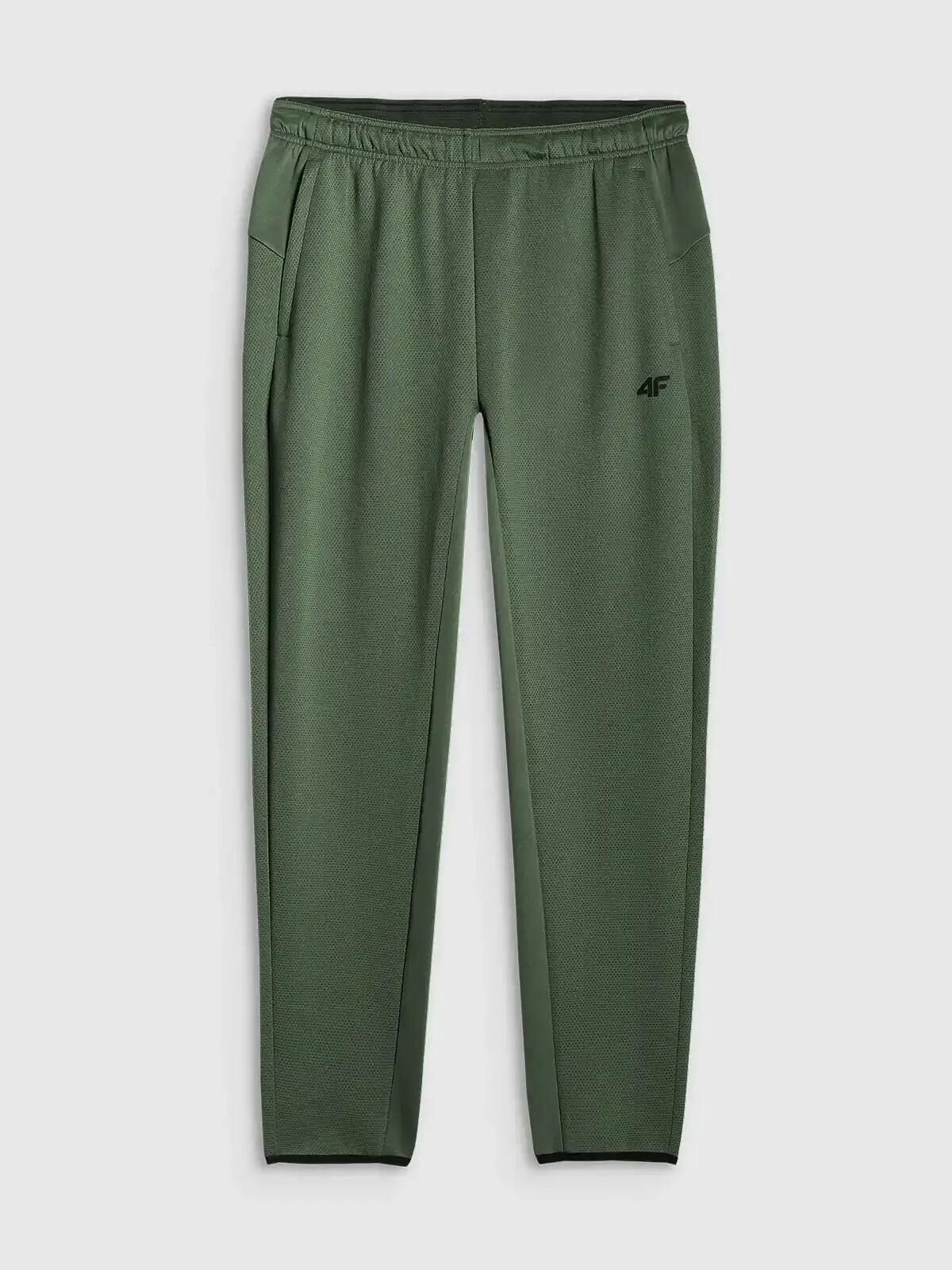 UNDER ARMOUR picture