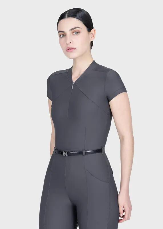 gris oscuro