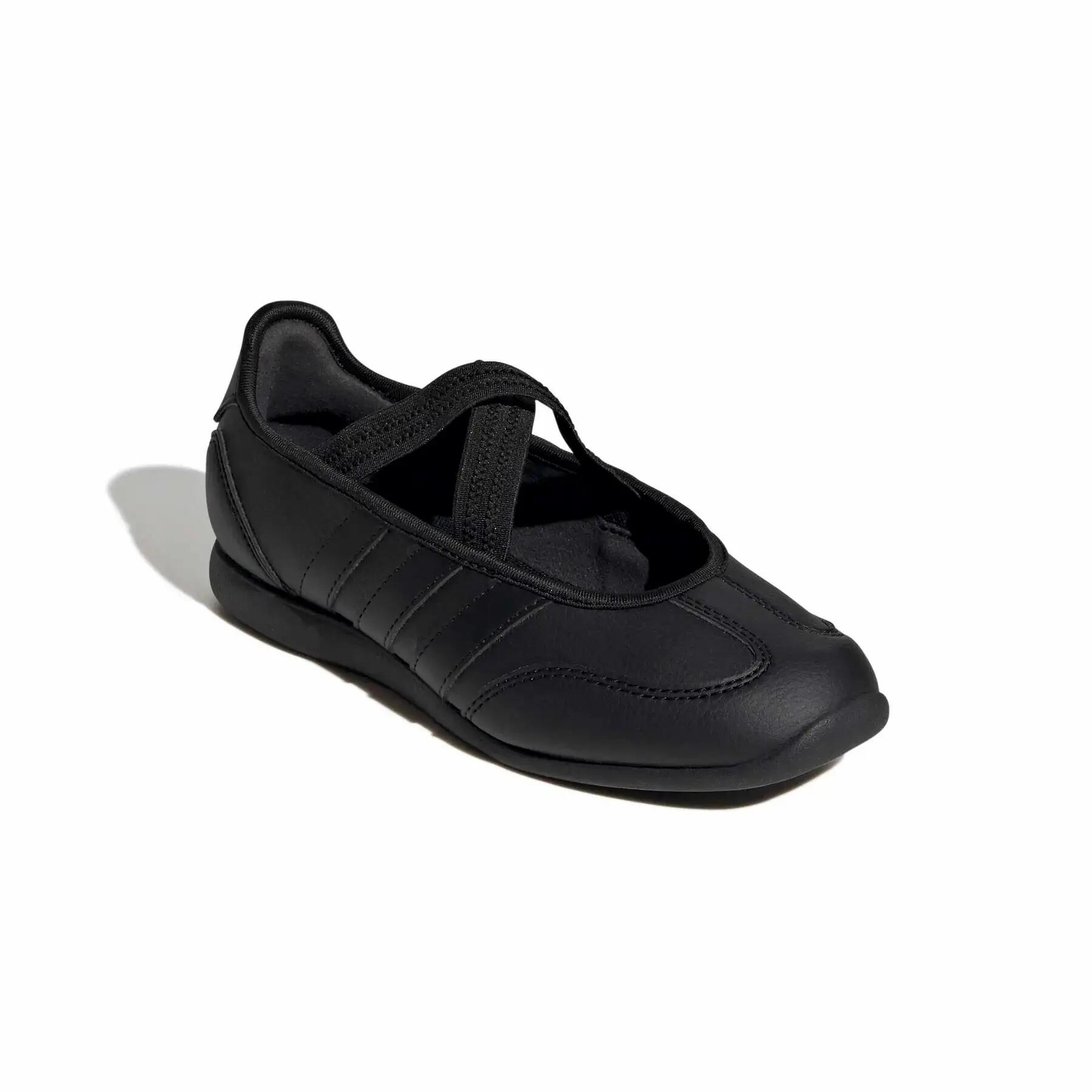 Sneakersy dla dzieci adidas Barreda Mary Jane 6/7