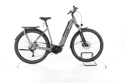 Tweedehands - cube kathmandu hybrid one trekking e-bike lage instap - goed