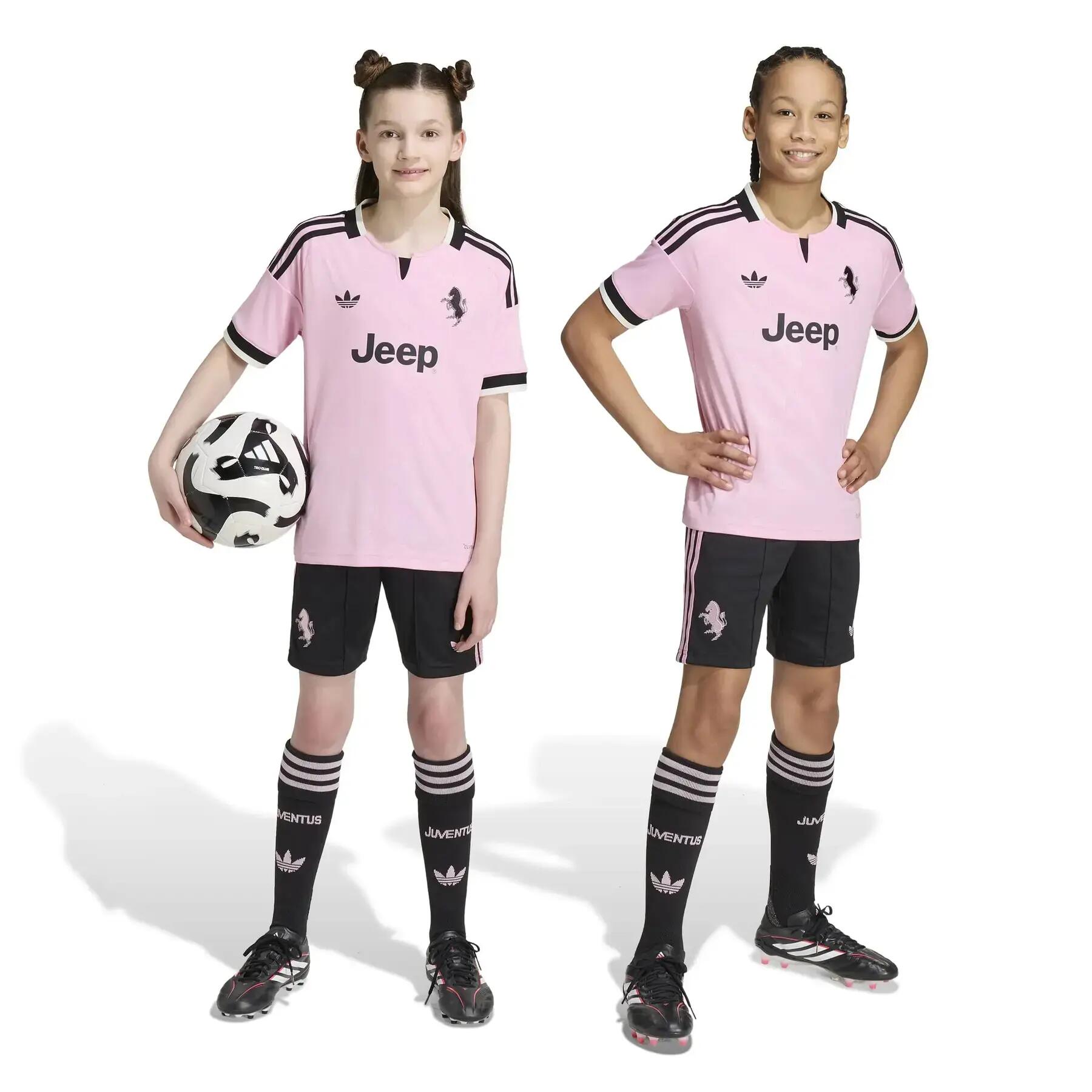 Krótkie spodenki na zewnątrz dziecięce Juventus Turyn 2026/27 4/7