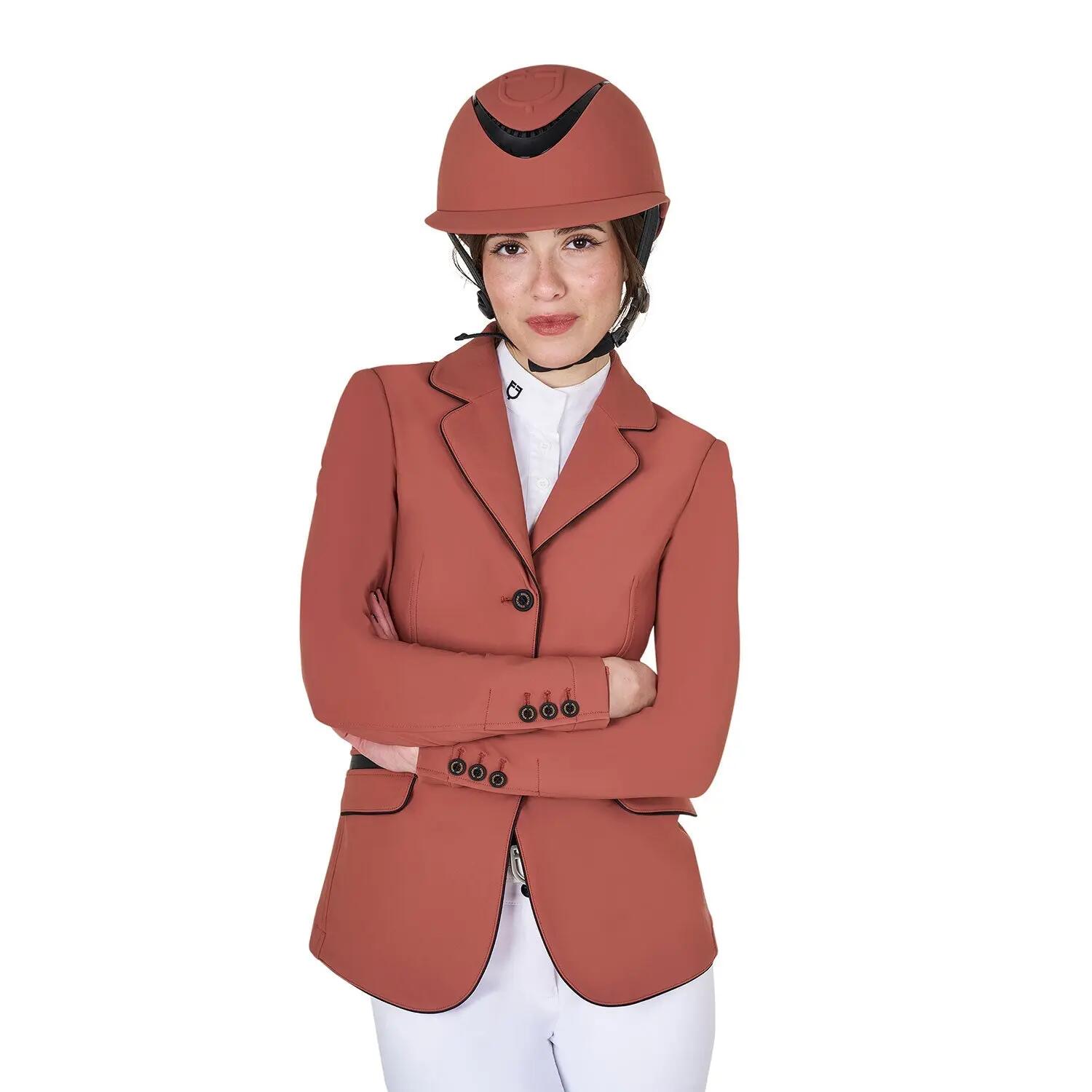 EQUESTRO picture