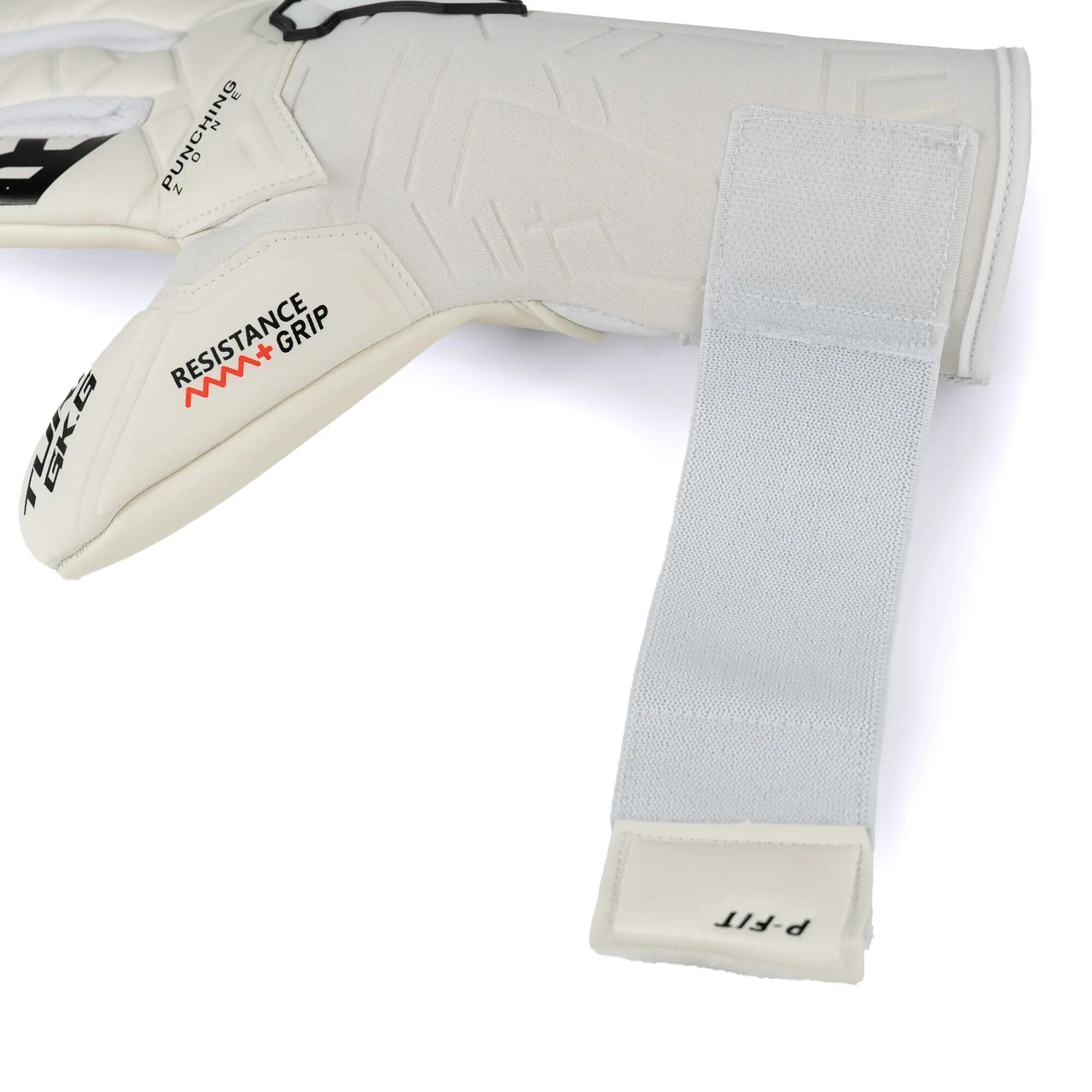 Rinat Kratos Turf Wit maat 4 4/7