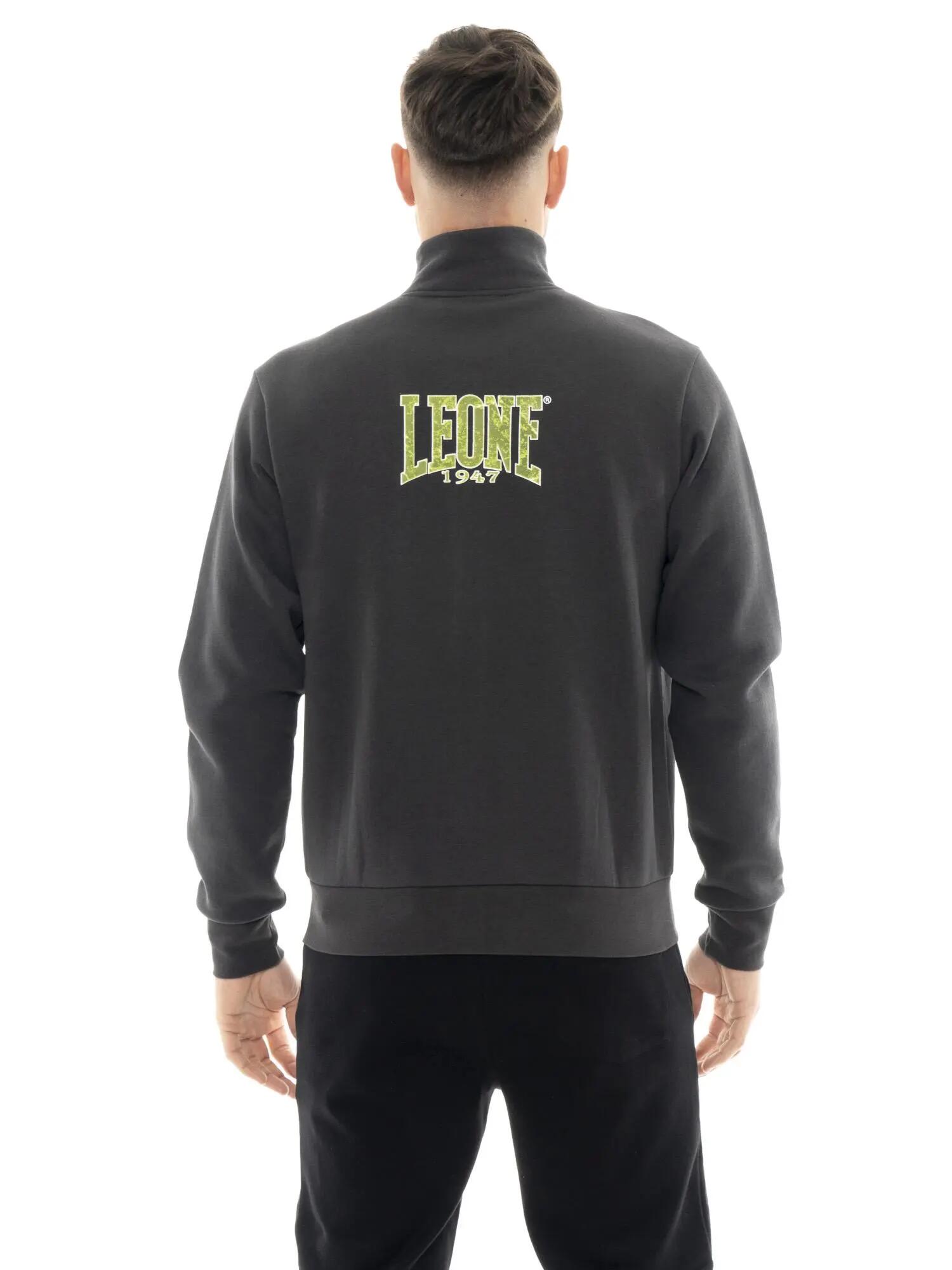 Felpa invernale uomo collo alto e zip, stampa flock Leone 1947 New Era 5/6
