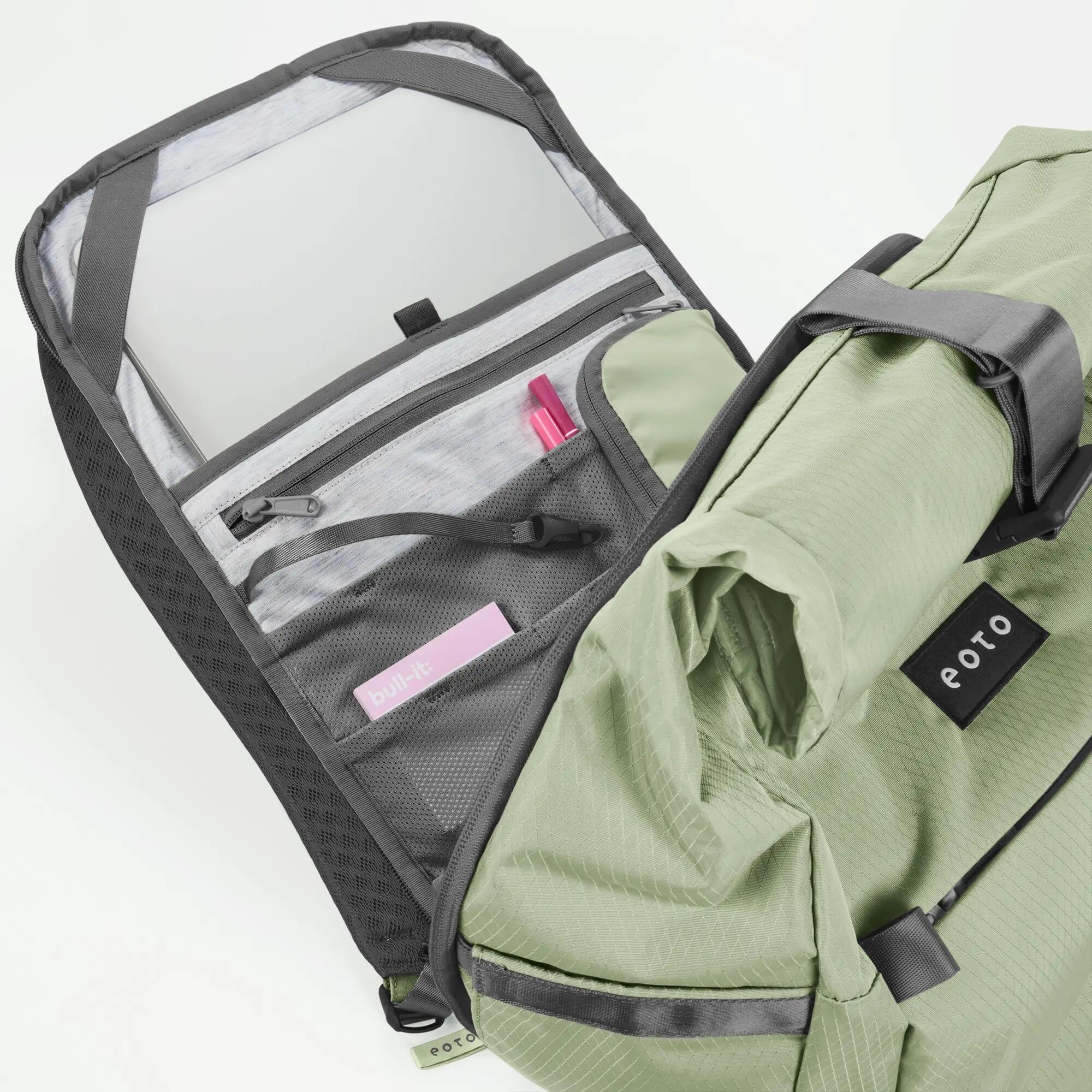 EOTO Rucksack ROLLY32, Roll Top, ergonomisch, nachhaltig, 32 L 7/9