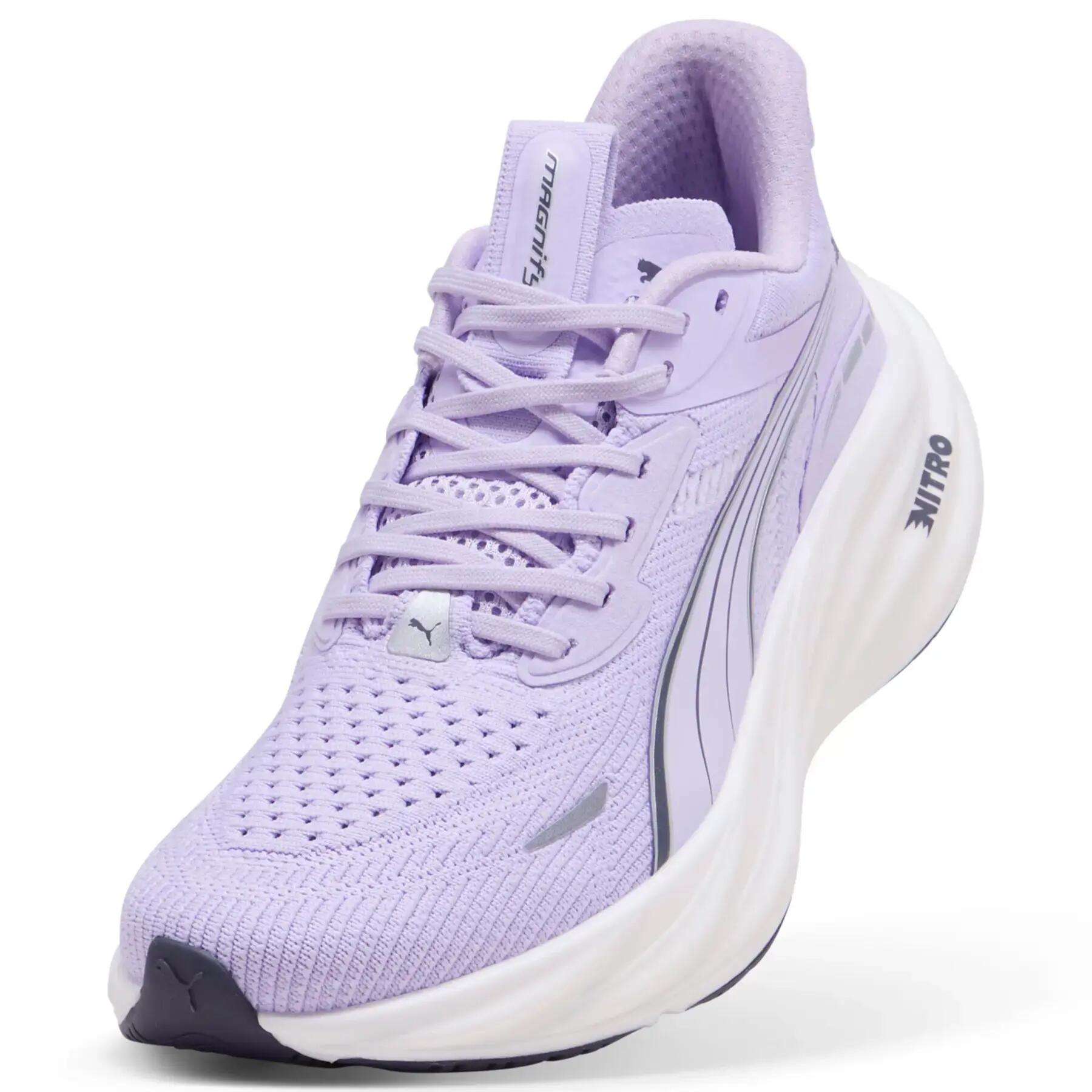 Sapatilhas de running para mulher Puma Magnify Nitro 3 5/6