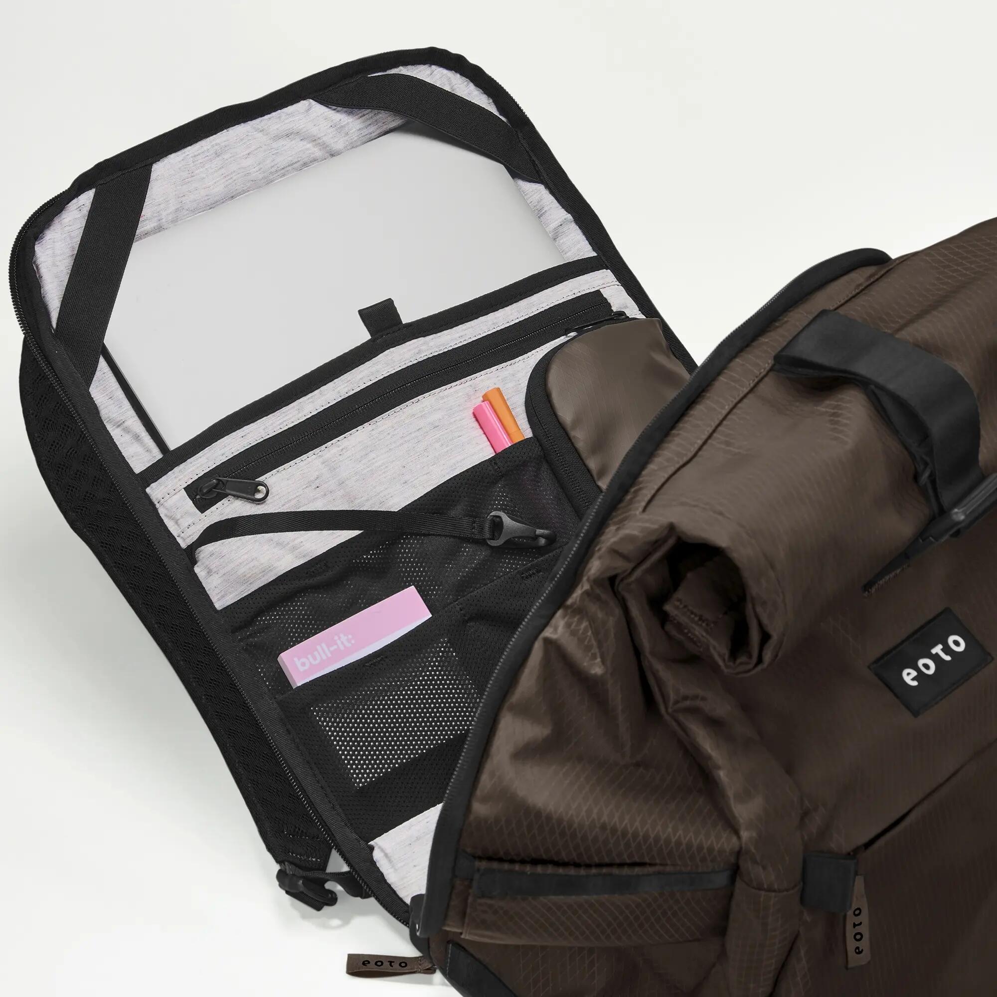 EOTO Rucksack ROLLY32, Roll Top, ergonomisch, nachhaltig, 32 L 7/9