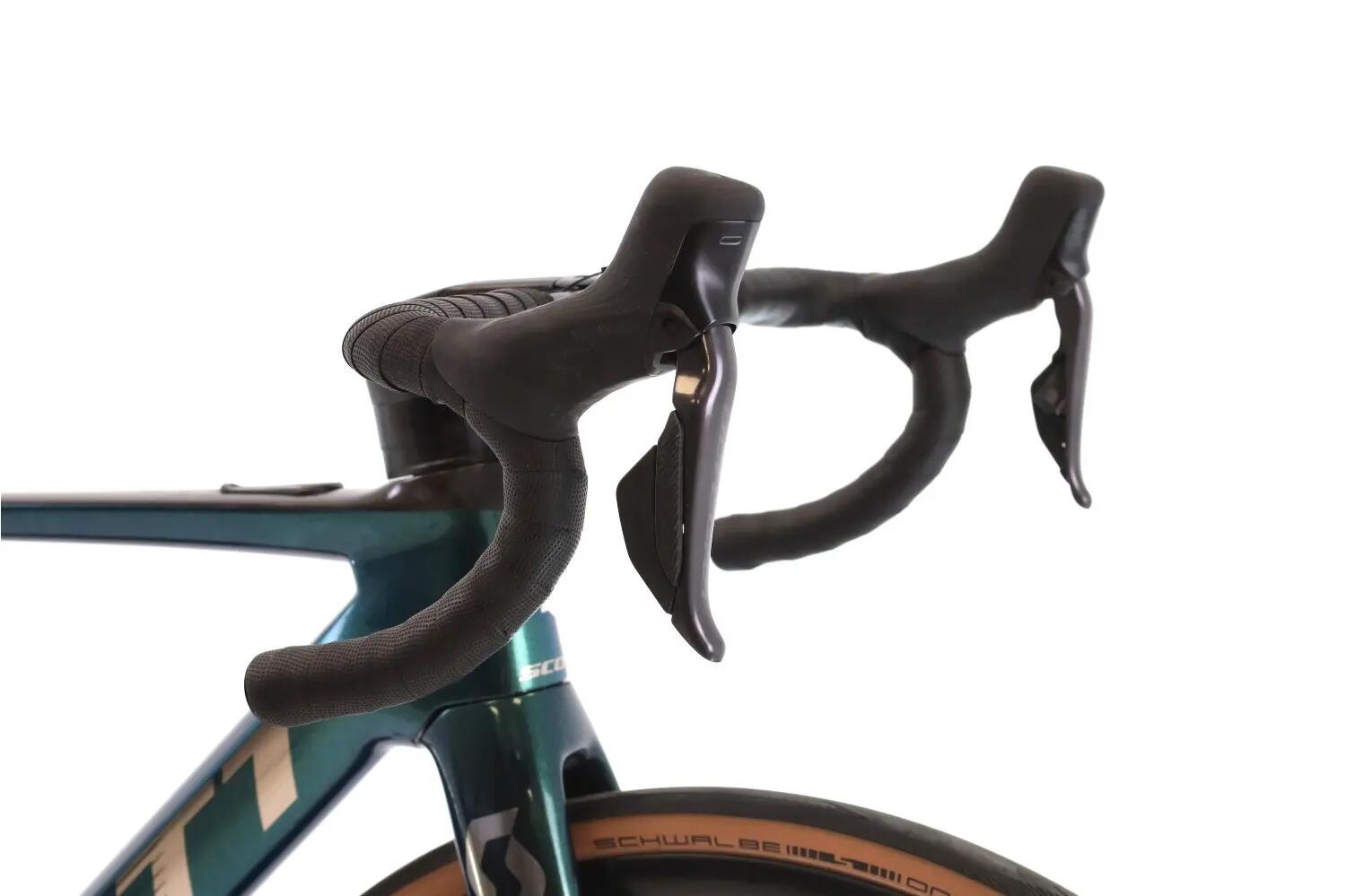 Segunda Vida · Bici estrada elétrica ·  Addict RC eRIDE 10 Di2 12V 6/8
