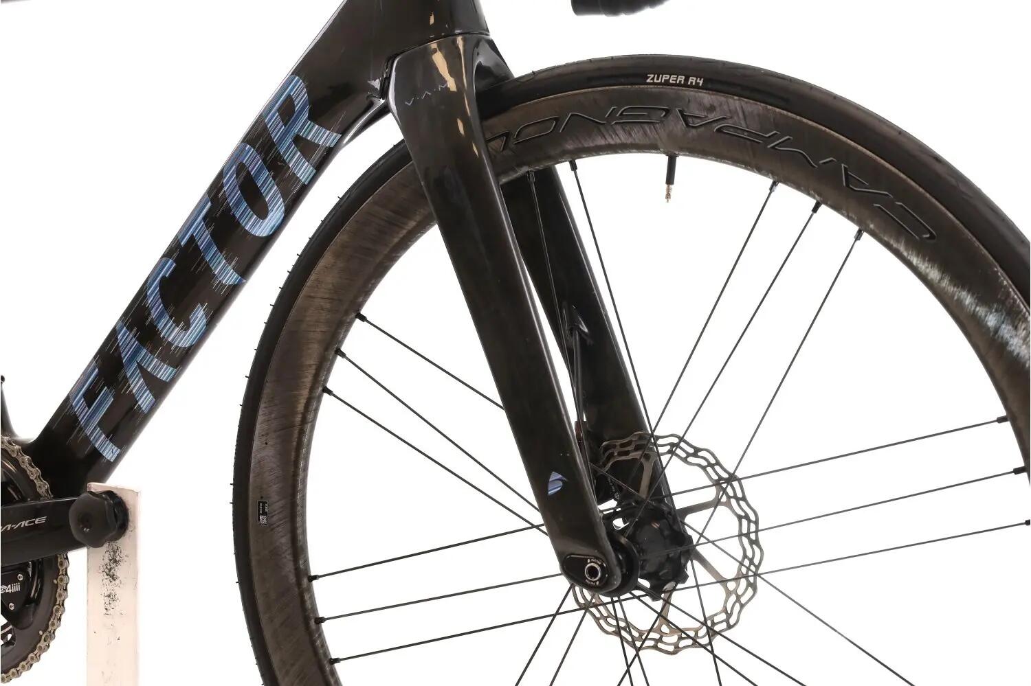 Segunda Vida · Bici estrada ·  Ostro VAM Premium Di2 11V · Muito bom estado 5/8