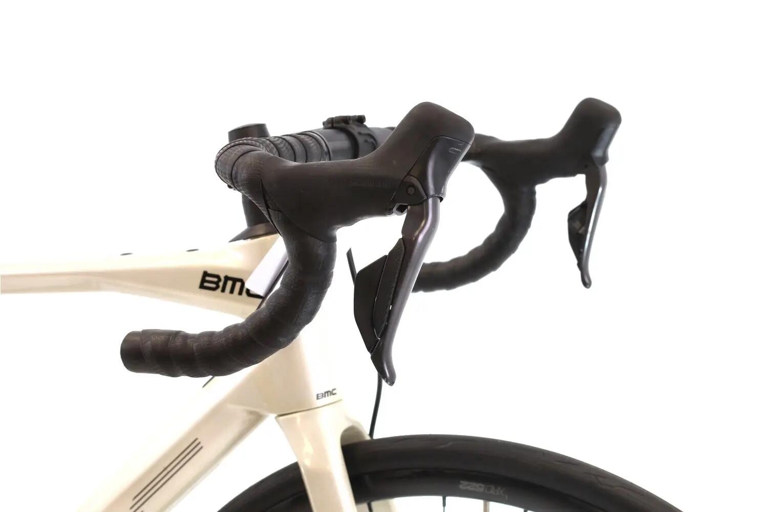 Segunda Vida · Bici estrada ·  RoadTimemachine THREE Di2 12V · Muito bom estado 6/8