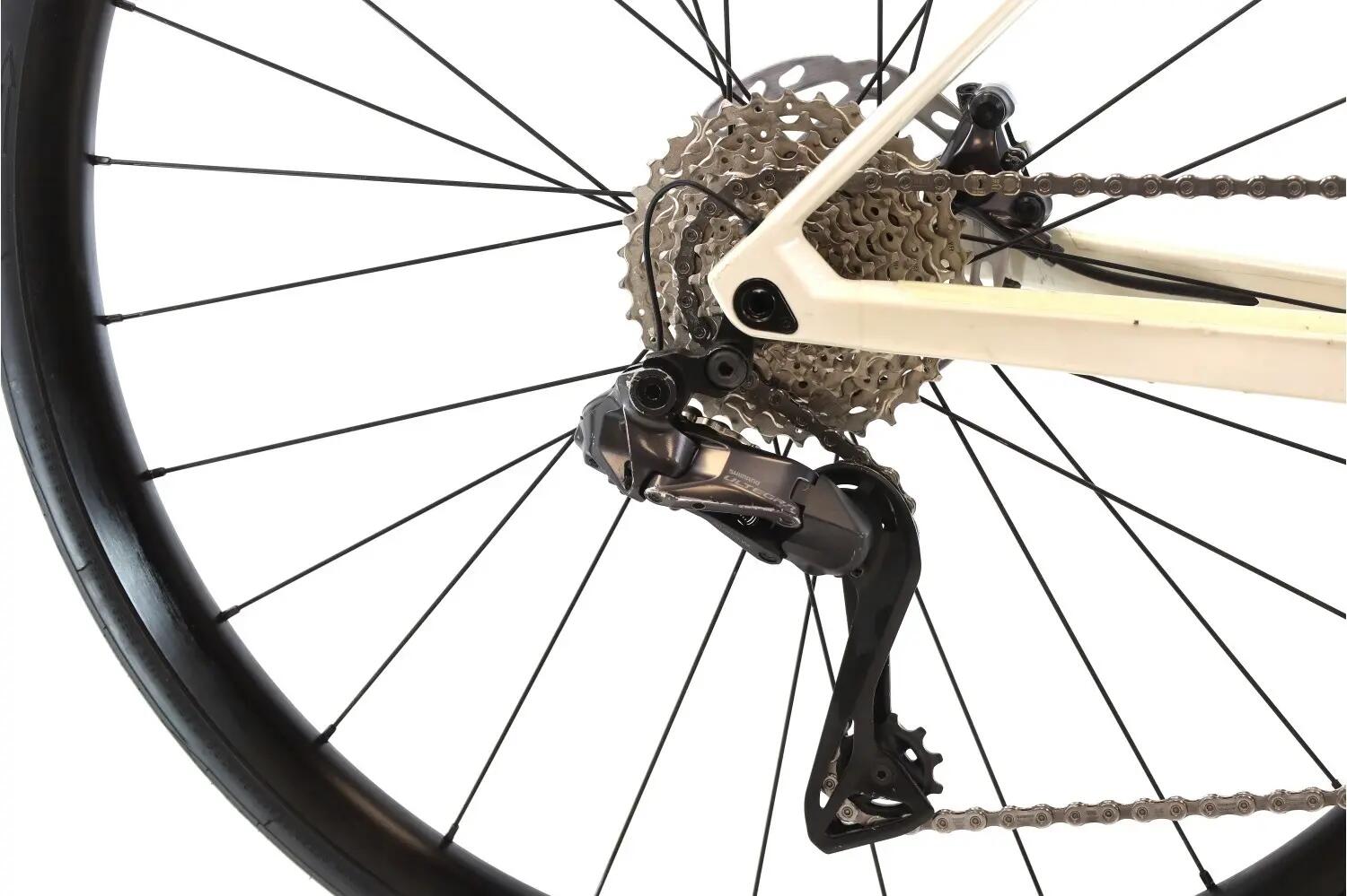 Segunda Vida · Bici estrada ·  RoadTimemachine THREE Di2 12V · Muito bom estado 3/8