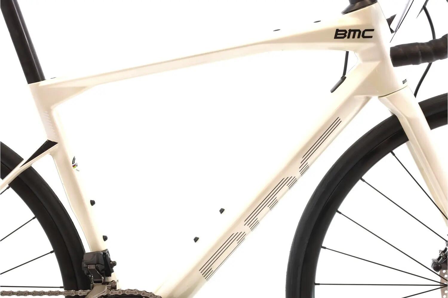 Segunda Vida · Bici estrada ·  RoadTimemachine THREE Di2 12V · Muito bom estado 2/8