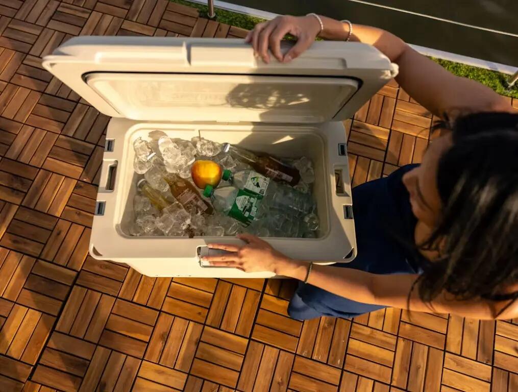 Coleman Pro 45qt 8/8