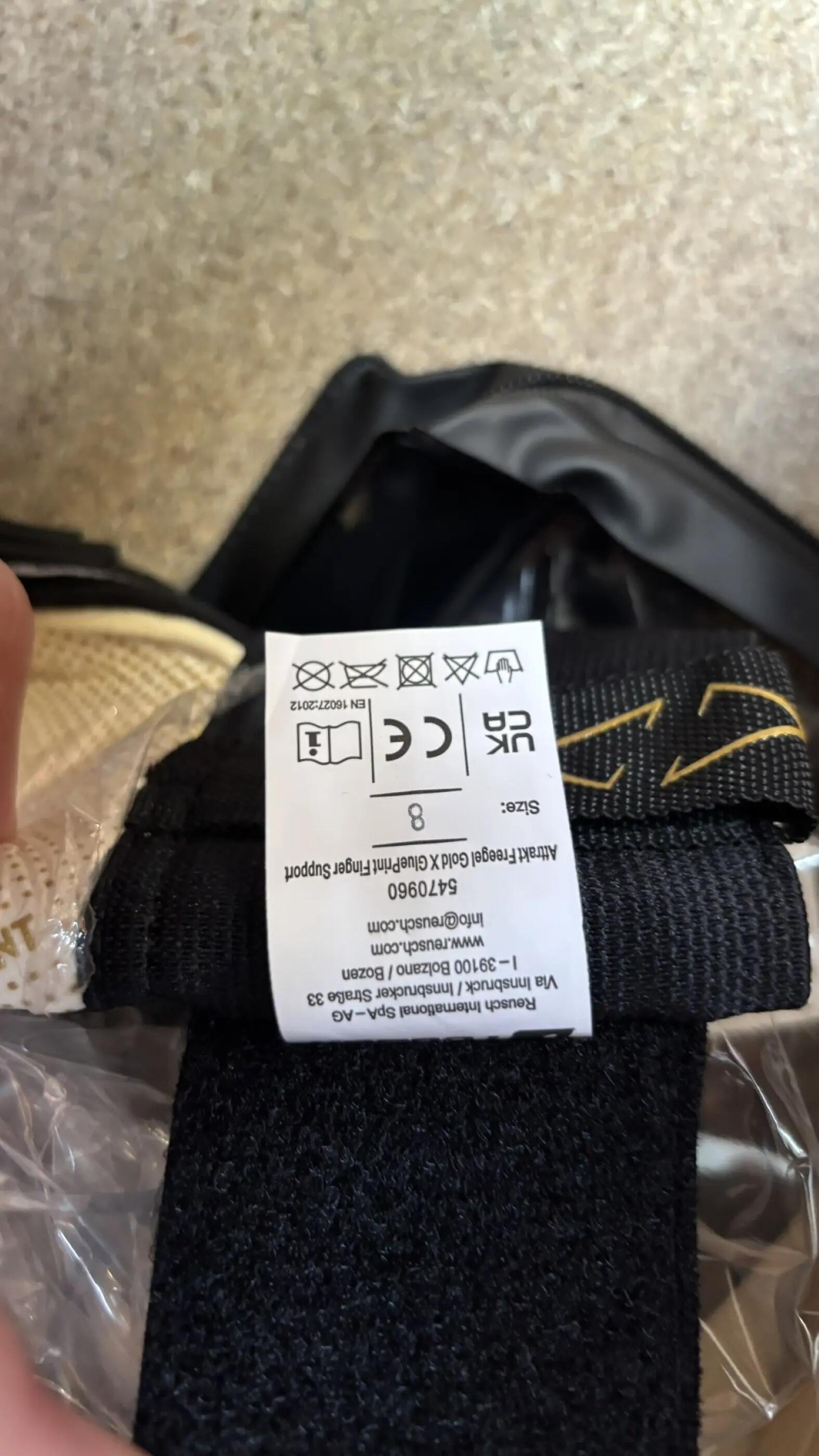 REUSCH Gants de gardien Attrakt Freegel Gold X GluePrint Finger Support 8/8