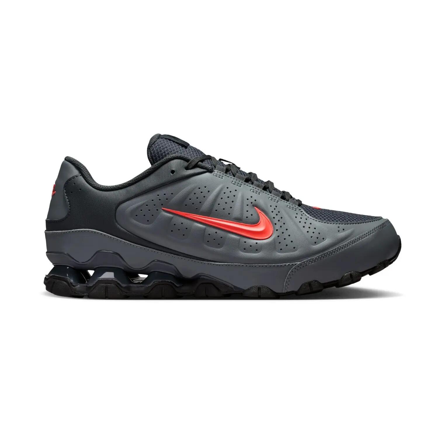 Nike Reax 8 NSW SL 3/5