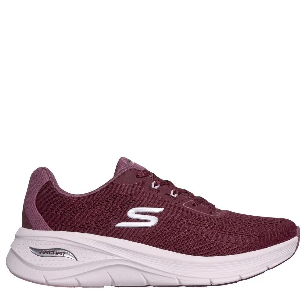 SKECHERS picture