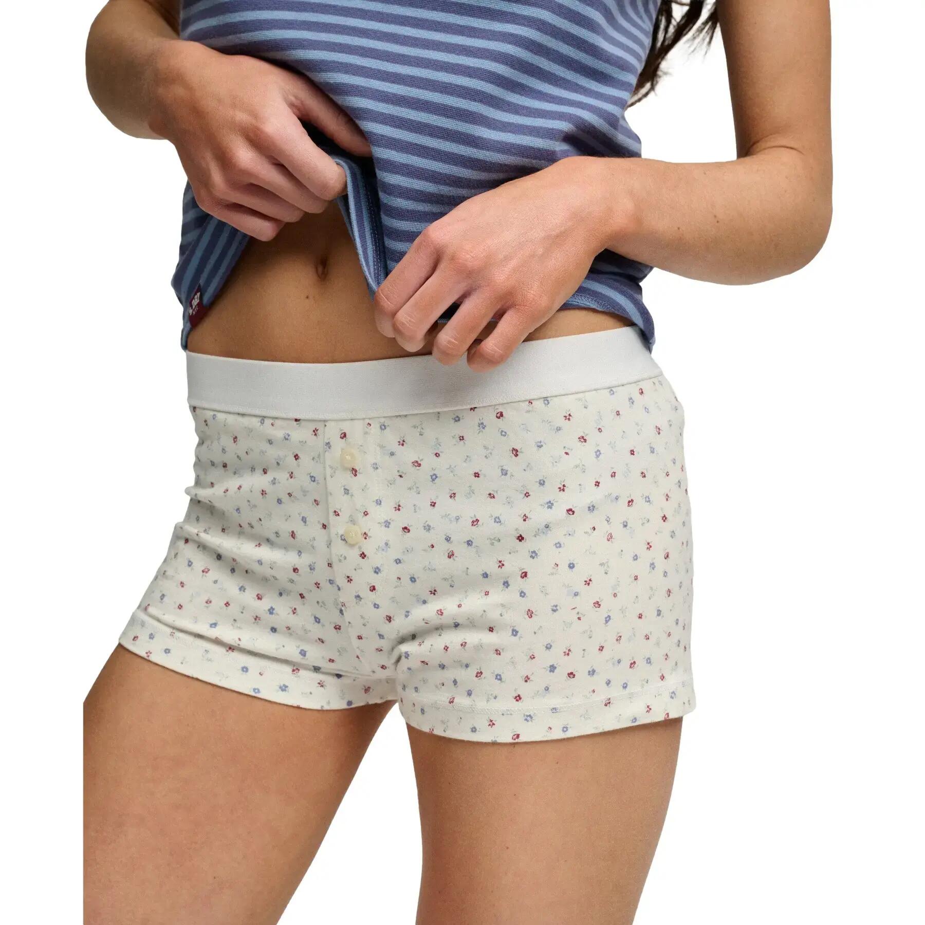 SUPERDRY picture