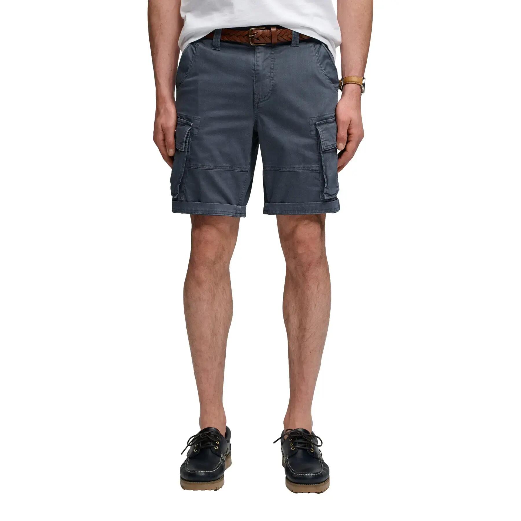SUPERDRY picture