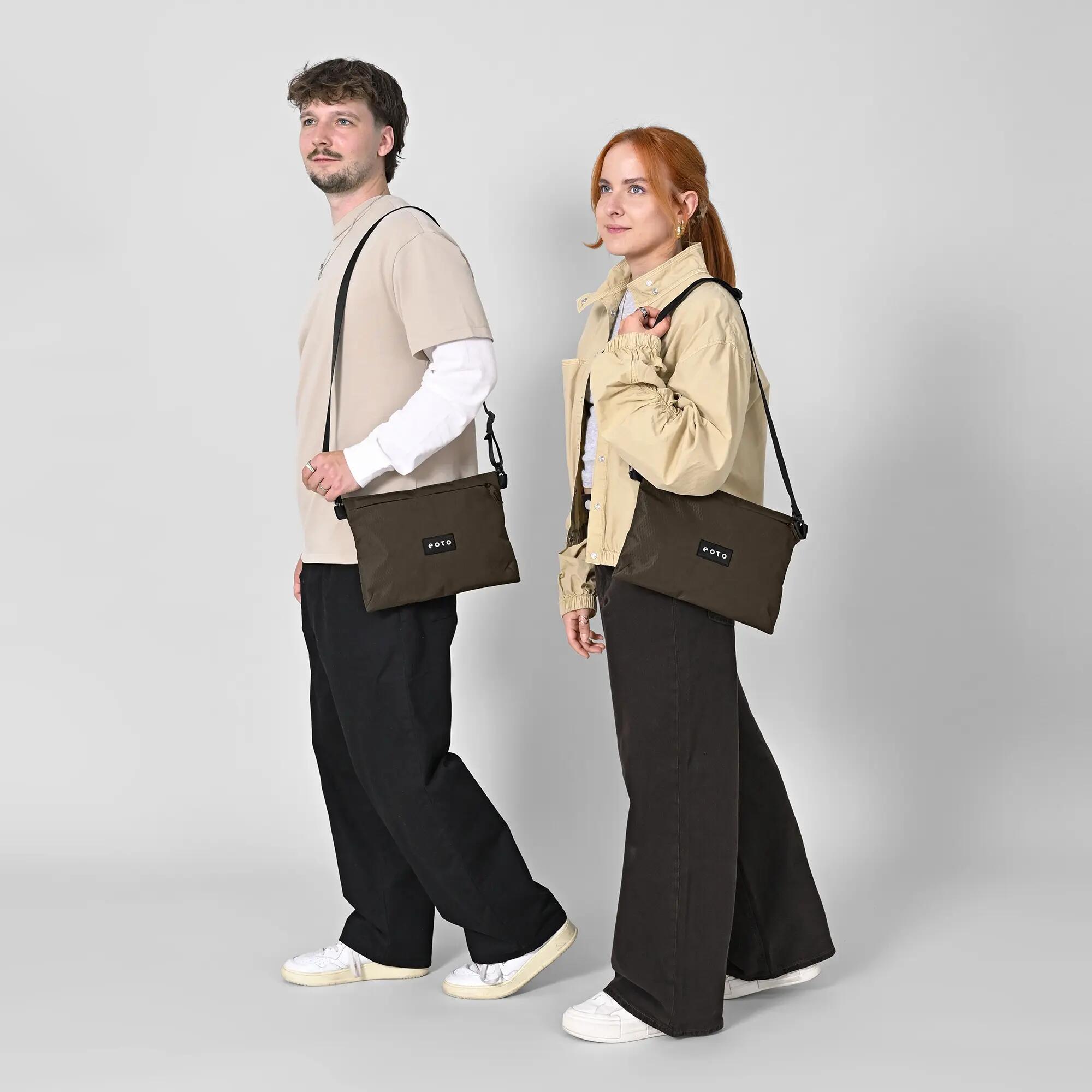 EOTO Umhängetasche SIMPLE3 3L 3/8