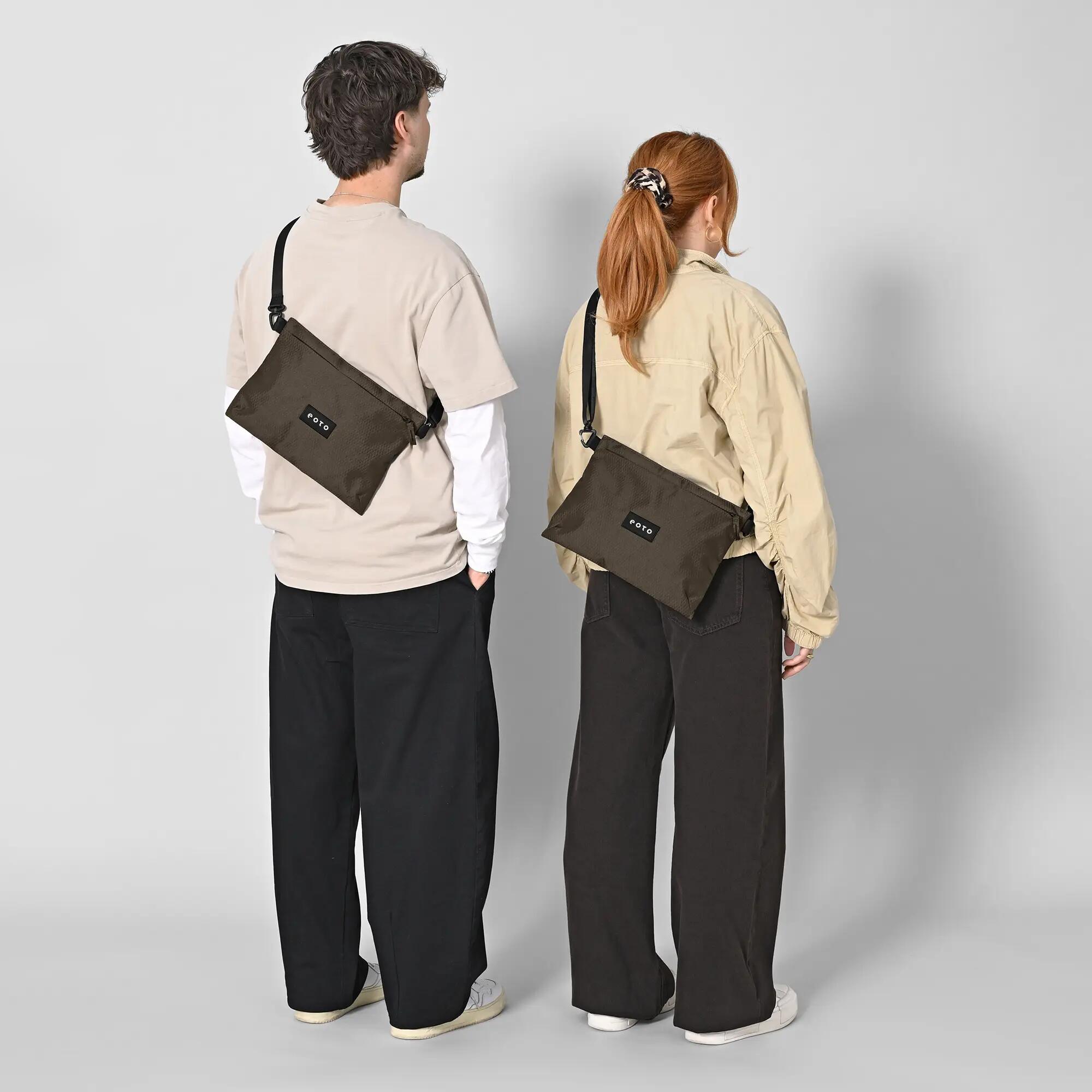 EOTO Umhängetasche SIMPLE3 3L 2/8