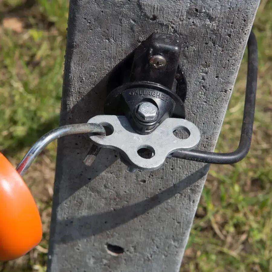Isolatori per recinzioni elettriche con ancoraggio a 3 vie Gallagher (x4) 3/4