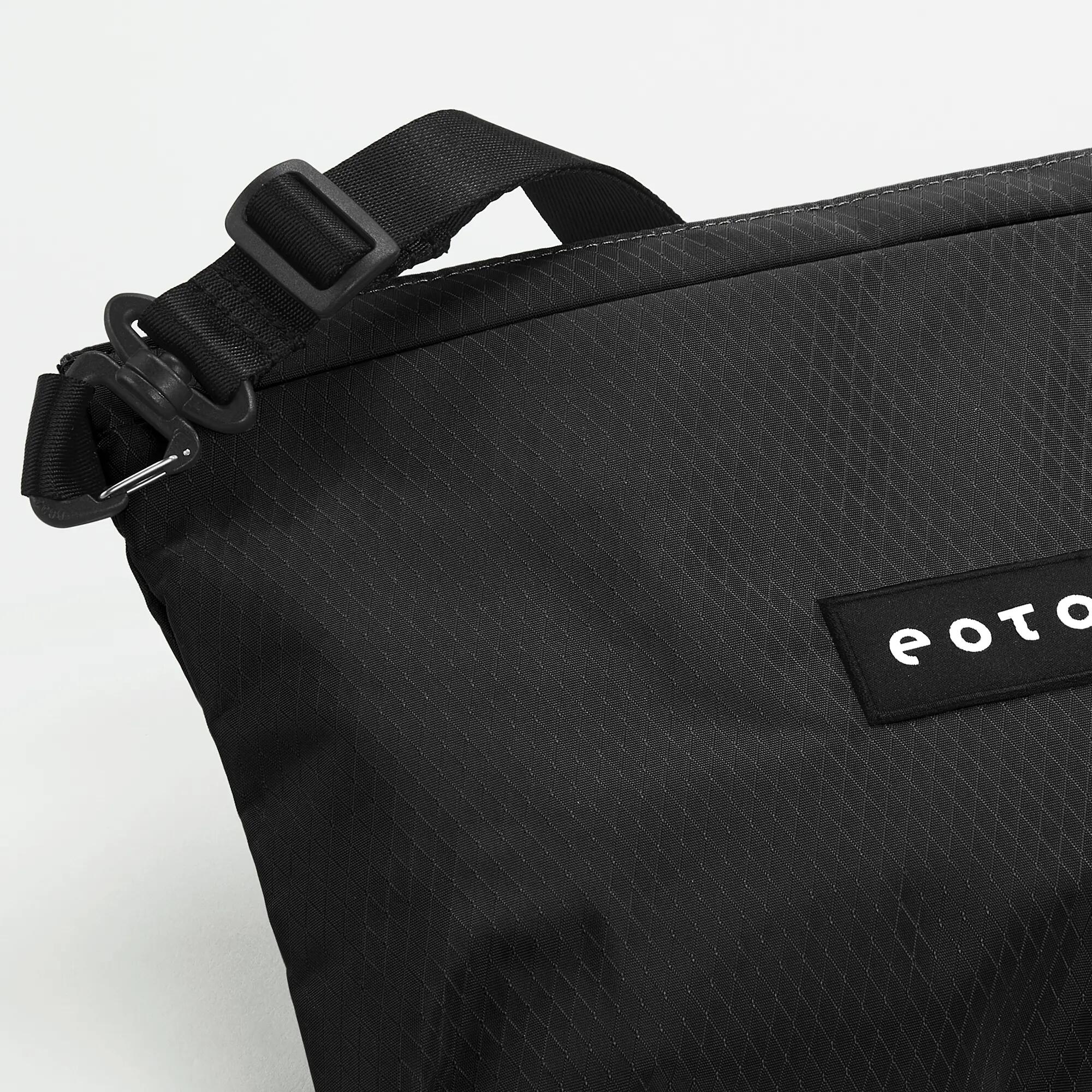 EOTO Umhängetasche SIMPLE3, 3 L 6/8