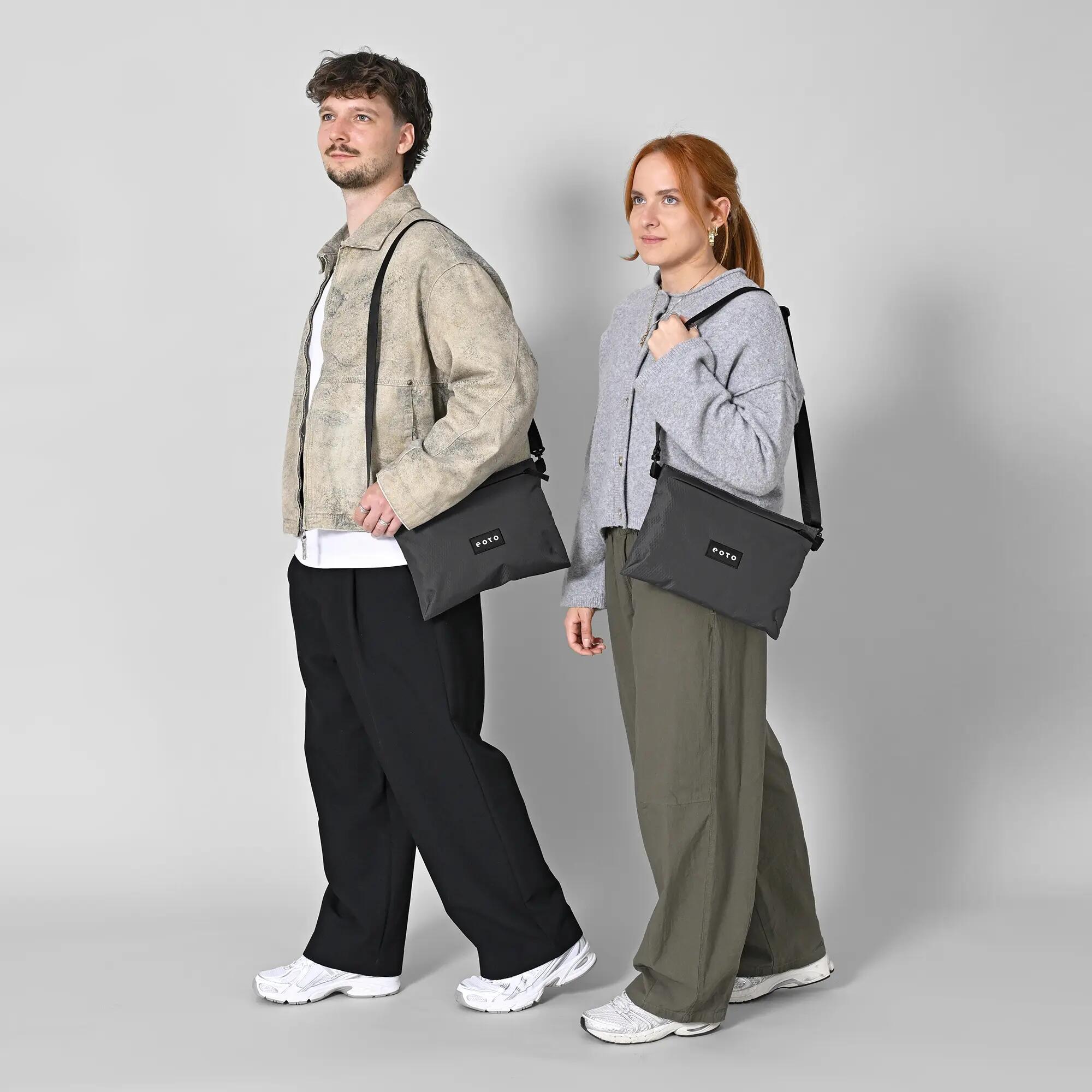 EOTO Umhängetasche SIMPLE3 3L 3/8