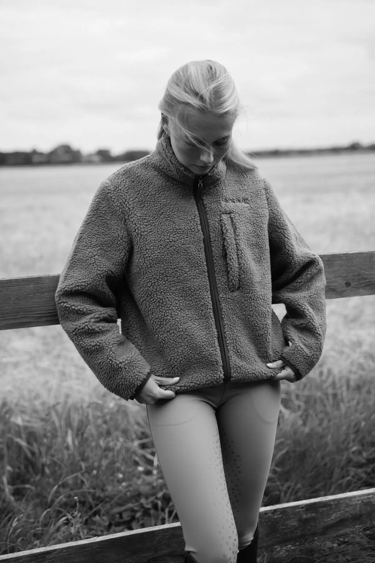 Chaqueta Bonnie Pile, color camello 3/7