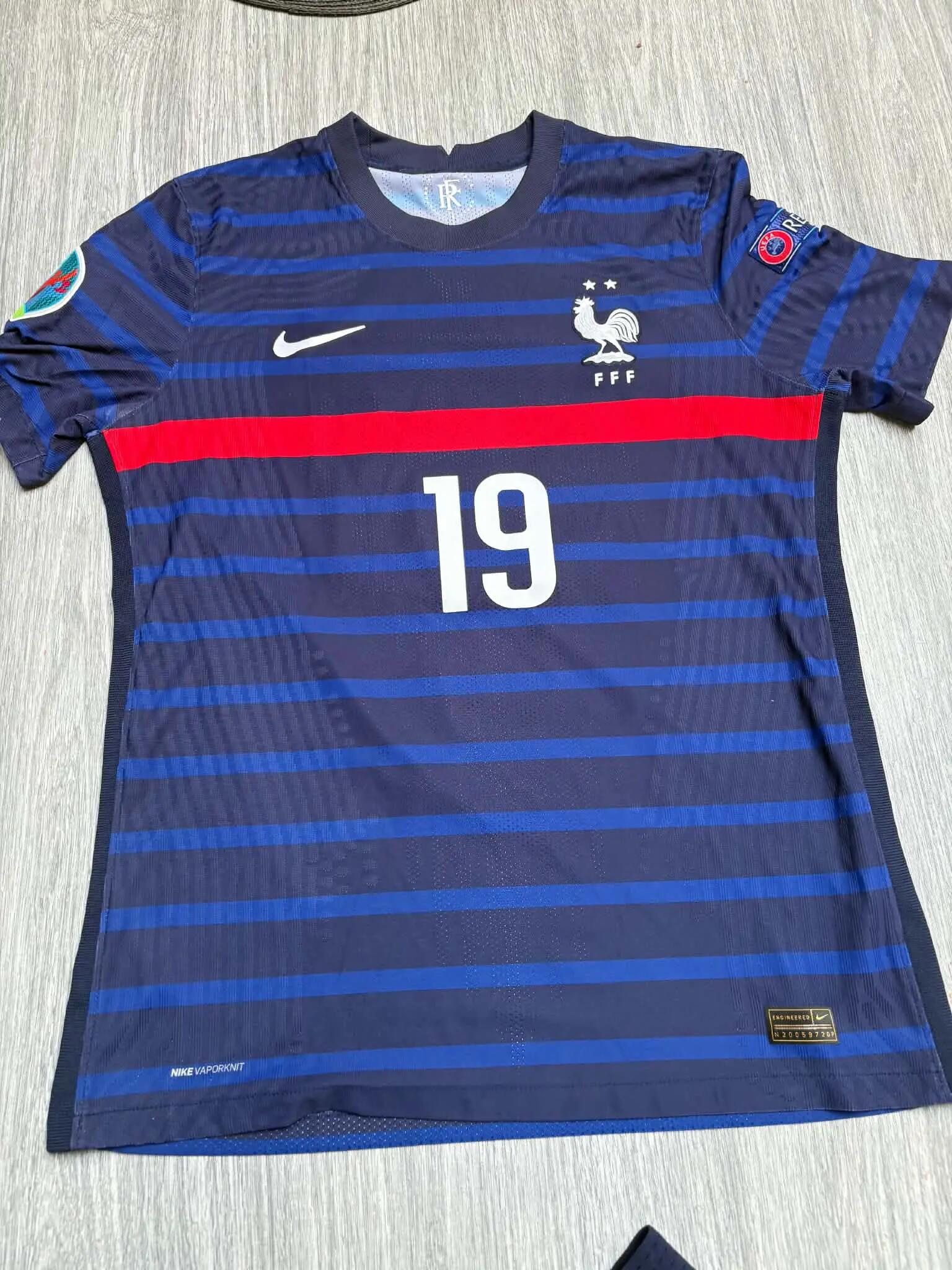 Entre Particuliers - Maillot de football 2/7