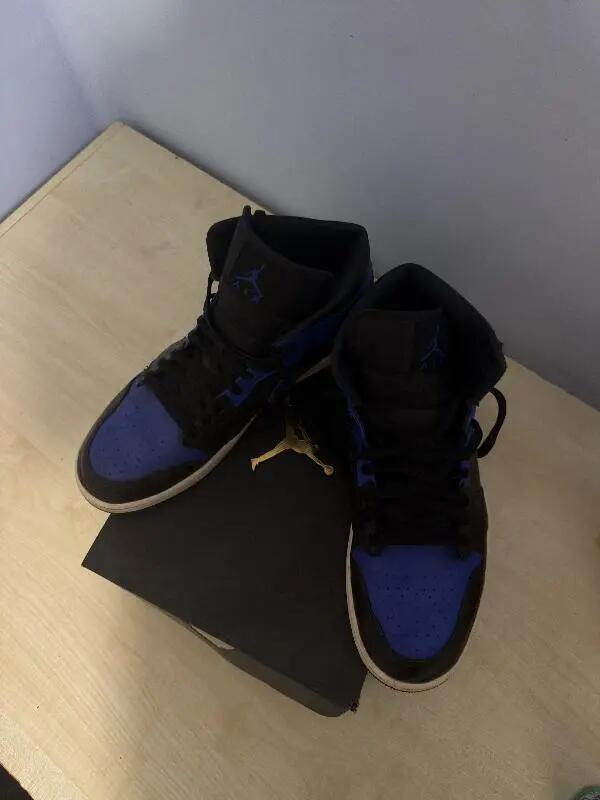 Tussen Particulieren - Jordan 1 MidHyper Royal Tumbled Leather 4/6