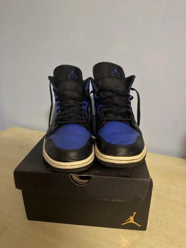 Tussen Particulieren - Jordan 1 MidHyper Royal Tumbled Leather 3/6