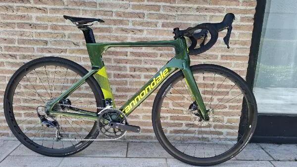 CANNONDALE picture
