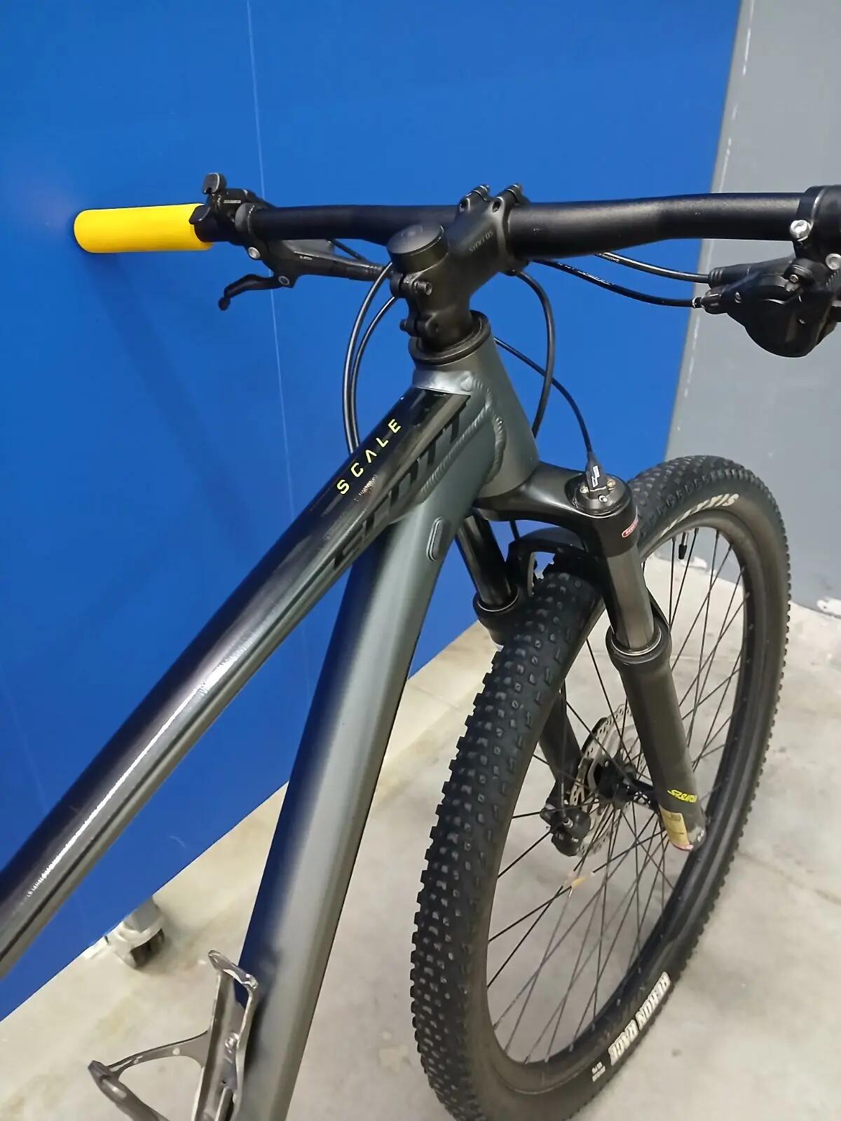 BICICLETA SCOTT SCALE 980 TAM M - SEGUNDA VIDA: MUITO BOM 4/5