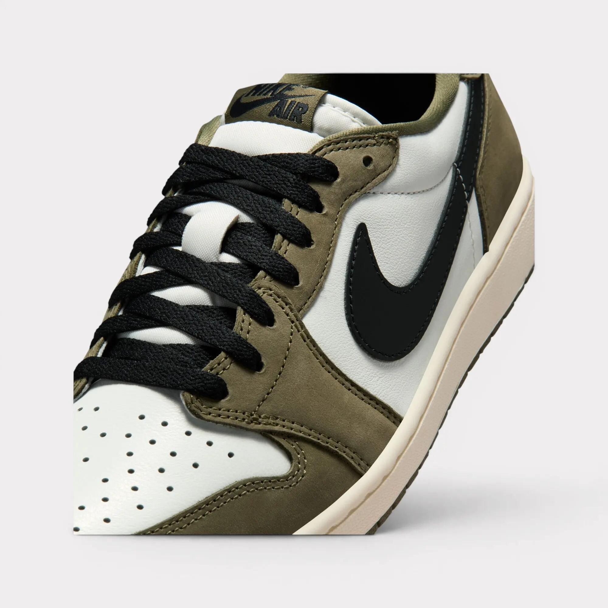 Jordan 1 Retro Low OG Medium Olive 7/7