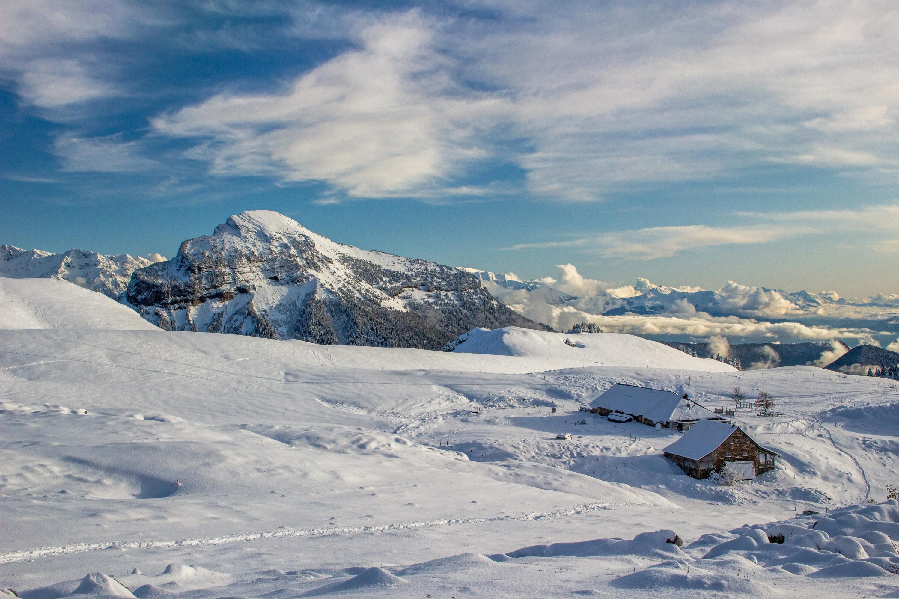 DECATHLON TRAVEL picture