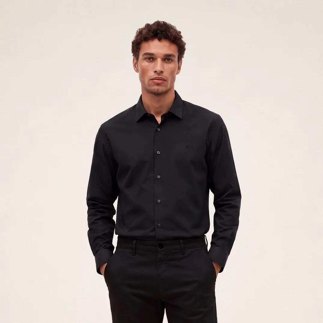 Camicia a maniche lunghe elasticizzata in tinta unita 2/6