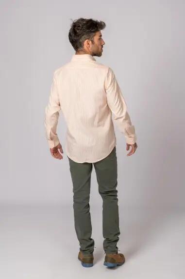 PANTALON CAMPERO CON BOTONES VERDE 4/4