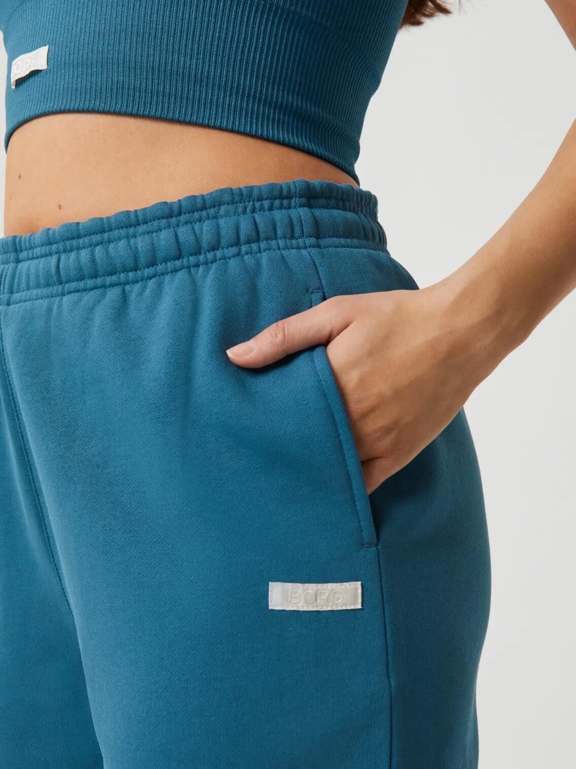 bjorn_borg STUDIO OVERSIZED PANTS — coupe oversize, Mallard Blue 4/5