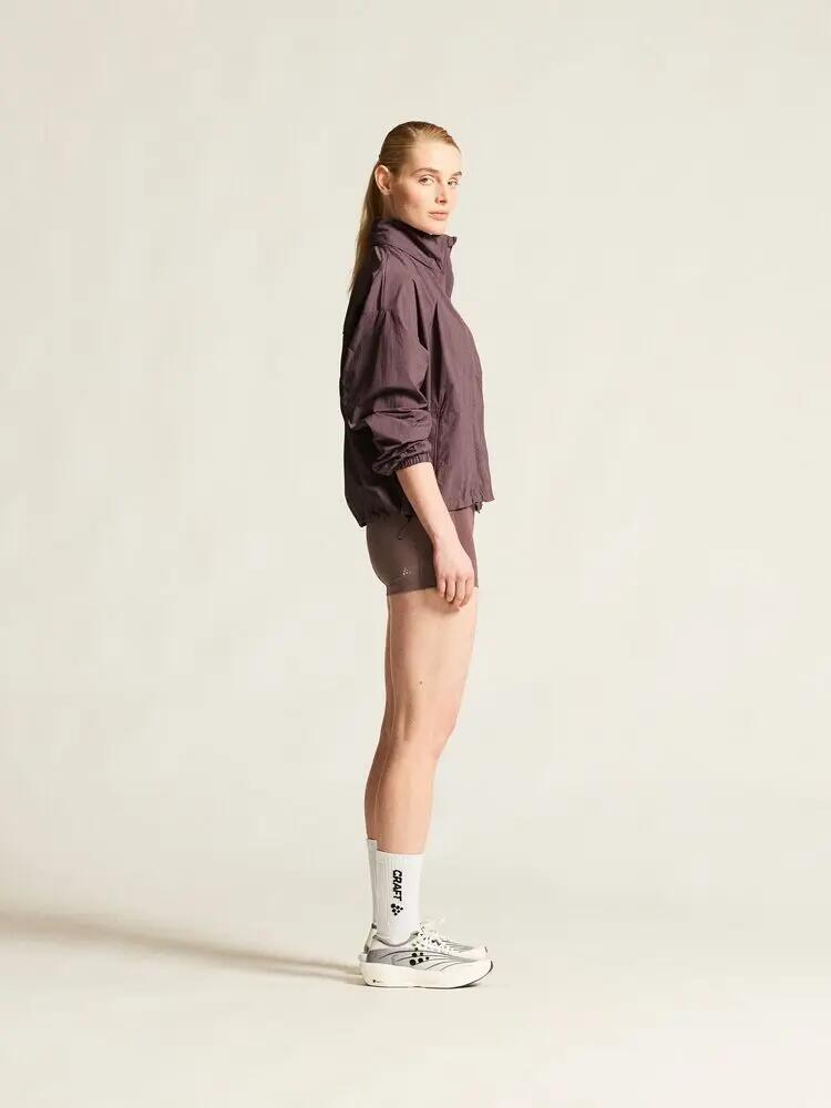 craft Hypervent Oversized Wind Jacket W – corta-vento leve e packable 6/7