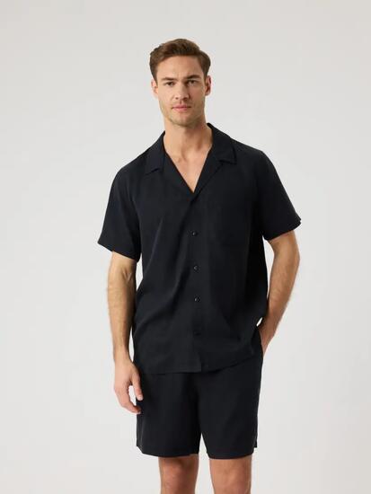 bjorn_borg BORG LYOCELL RESORT SHIRT — BLACK BEAUTY
