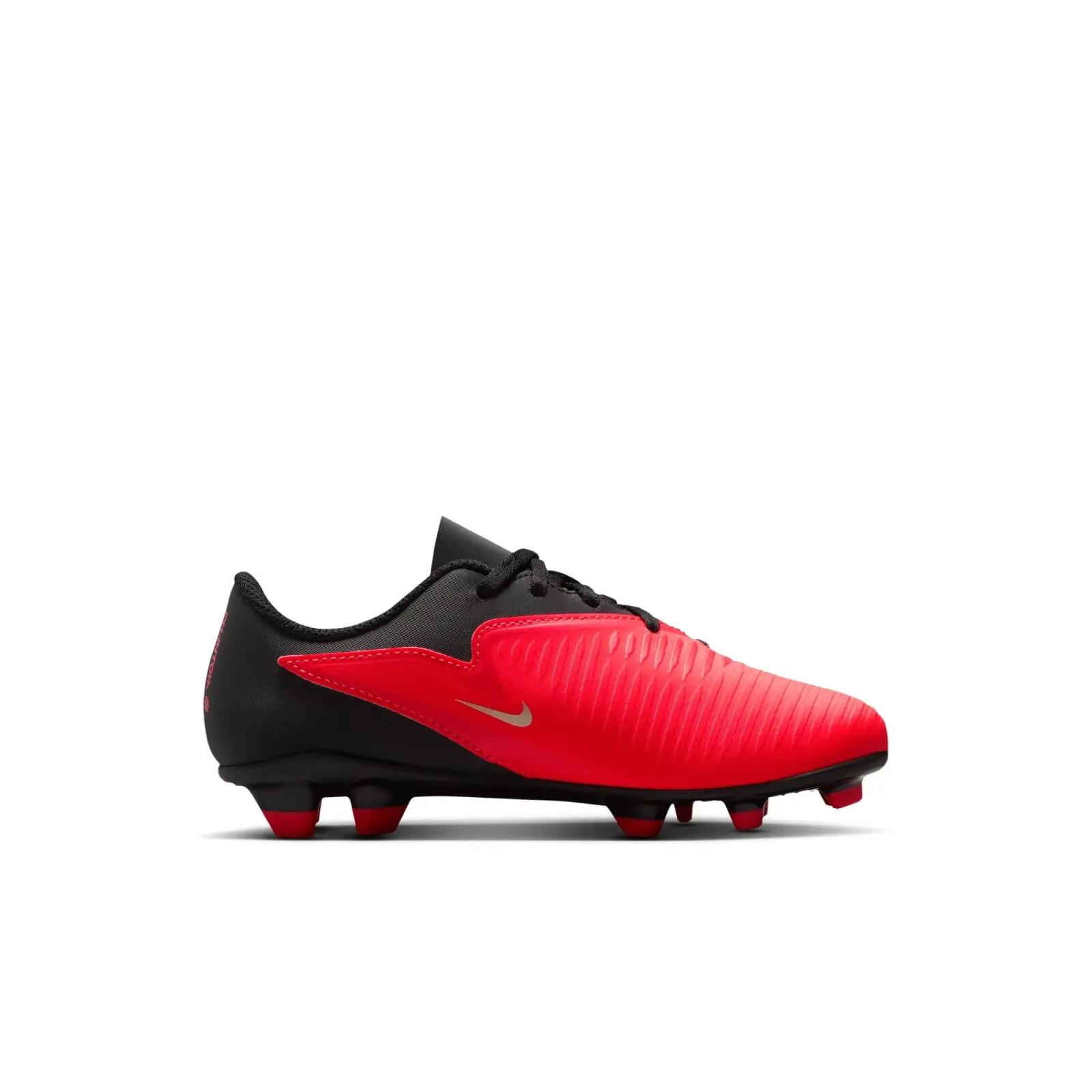 Nike JR Phantom 6 Low Club FG/MG Lk gyermek futballcipő 10/11