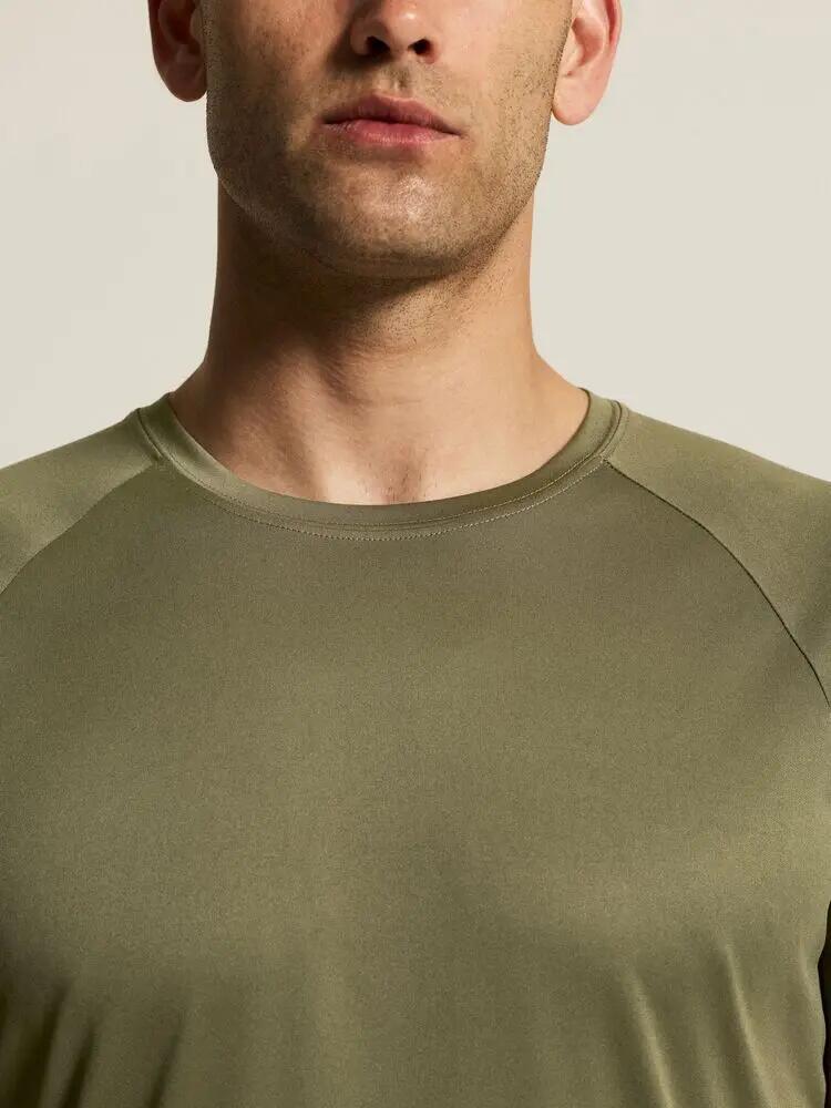 craft CORE Unify Training Tee M — T-shirt da allenamento in poliestere riciclato 6/7