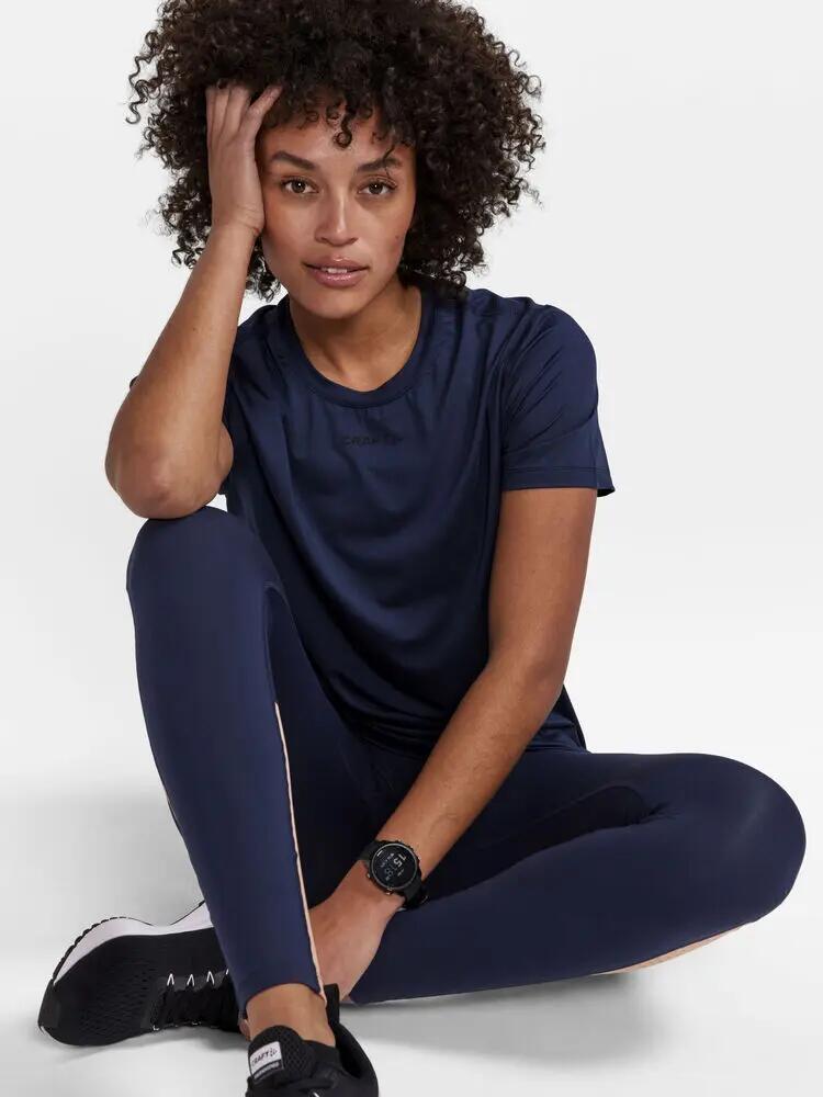craft ADV Essence SS Tee W – t-shirt macia e respirável em poliéster reciclado 5/5