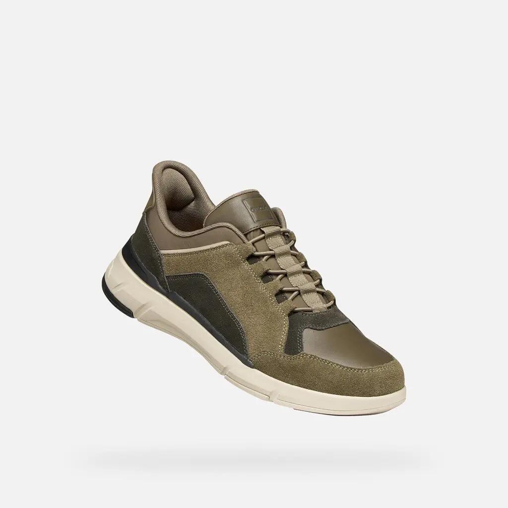 Baskets Homme VITTOUR PLUS MAN Vert Militaire/Marron 5/7